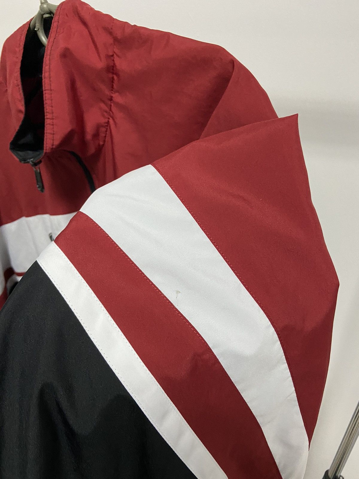 Nike × Vintage Nike Vintage Jacket Windbreaker Small Logo Y2K Nylon Size US XL / EU 56 / 4 - 7 Thumbnail