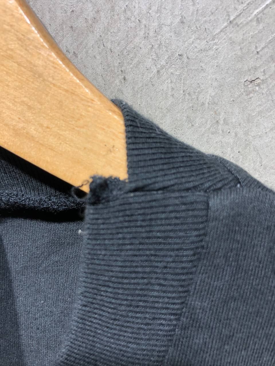 Hanes × Vetements Vetements X Hanes Staff Tee Size US XXS / EU 40 - 10 Thumbnail