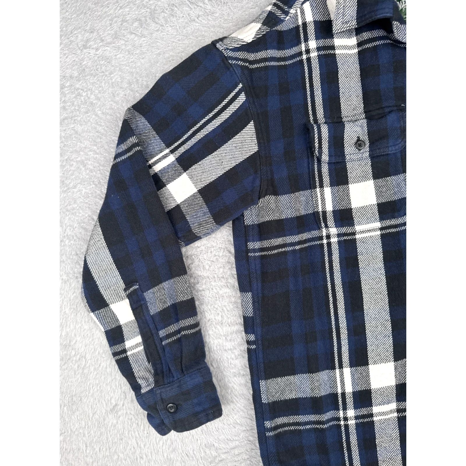 American Eagle Outfitters VINTAGE American Eagle Outfitters Shirt Men Medium Blue Flannel Plaid 100% Cotton Button Up READ Size US M / EU 48-50 / 2 - 3 Thumbnail