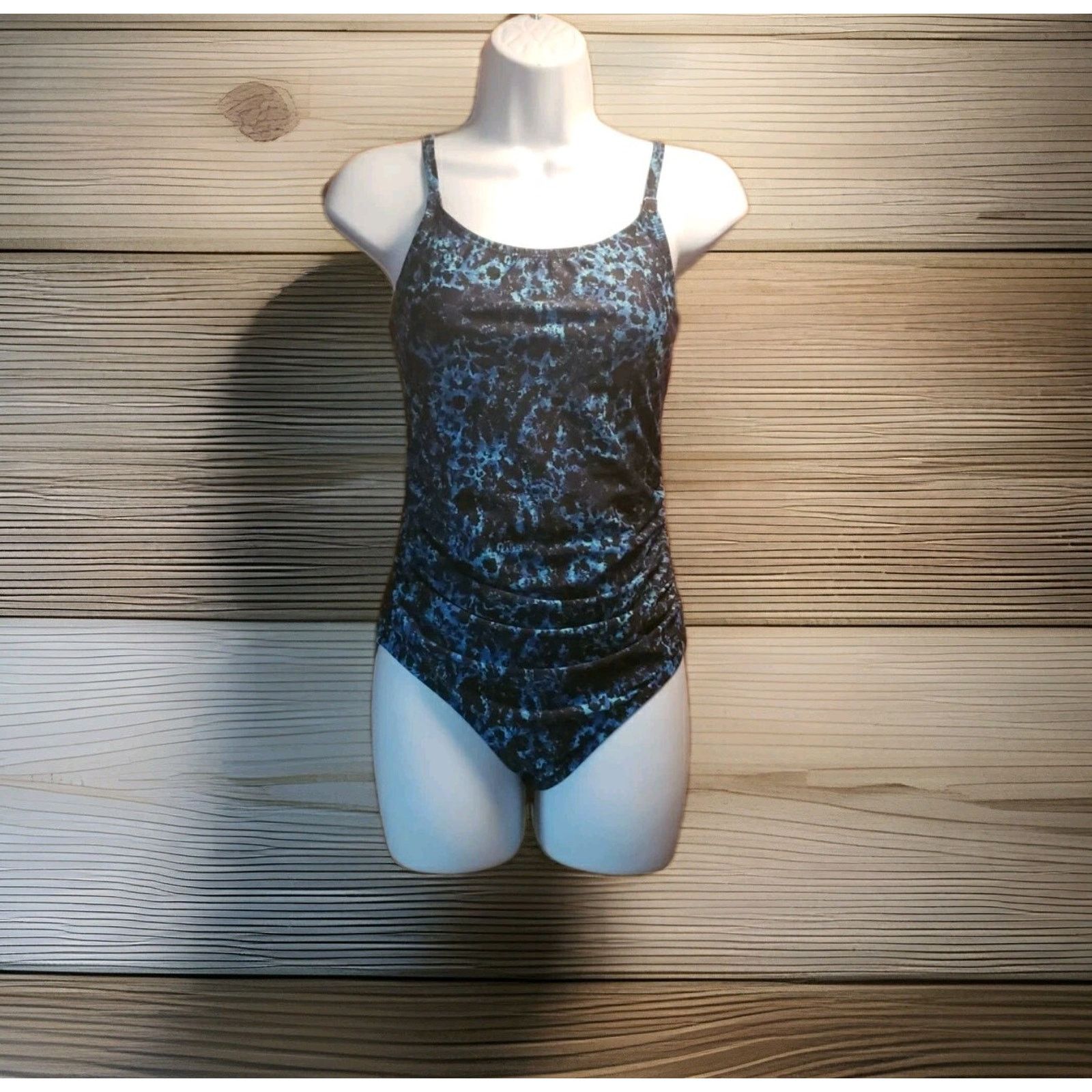 Speedo Speedo Animal Print Blue One Piece Tank Swimsuit Sz 8 Womens Size M / US 6-8 / IT 42-44 - 1 Thumbnail