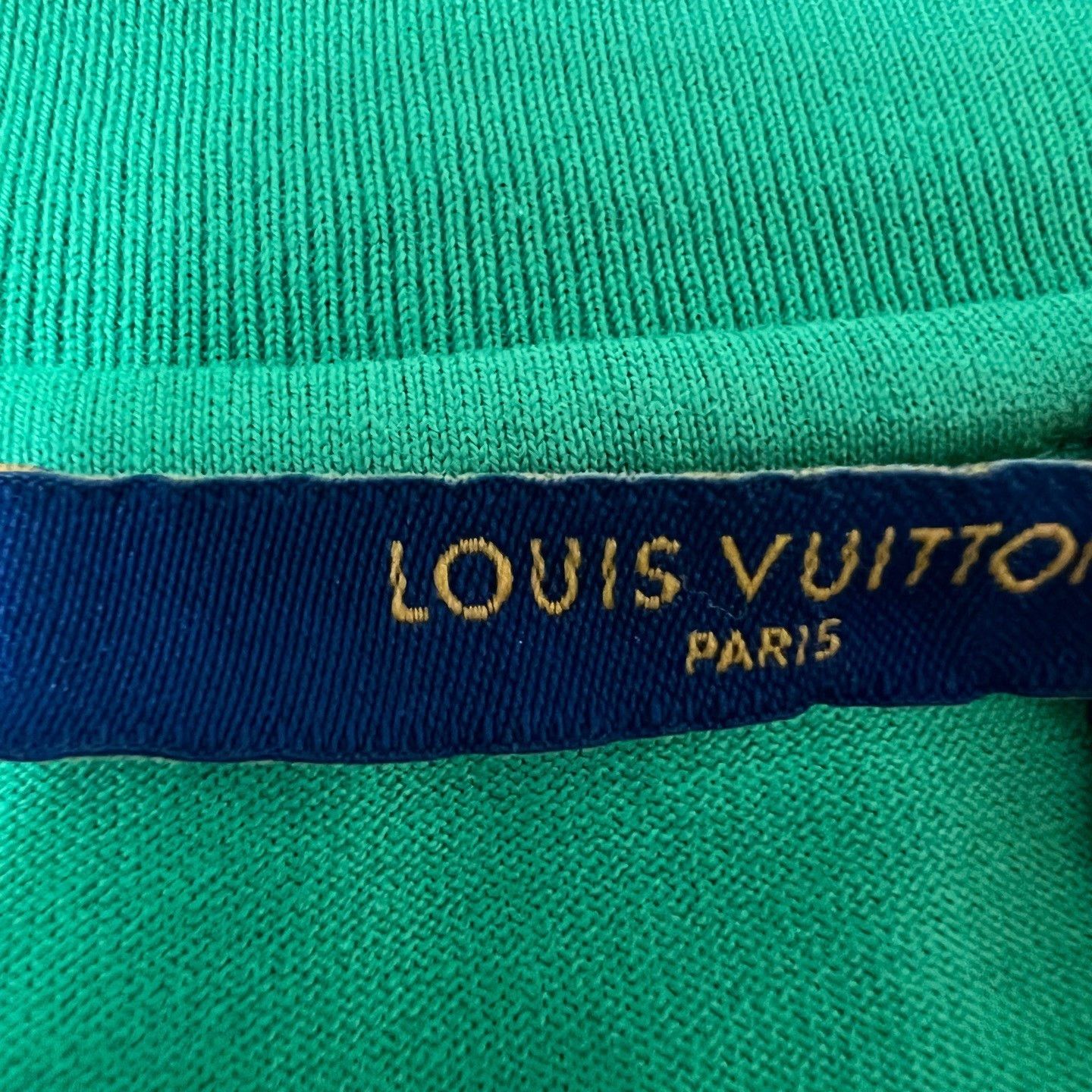 Louis Vuitton Louis Vuitton Embossed Short-Sleeve T-Shirt Size US M / EU 48-50 / 2 - 3 Thumbnail