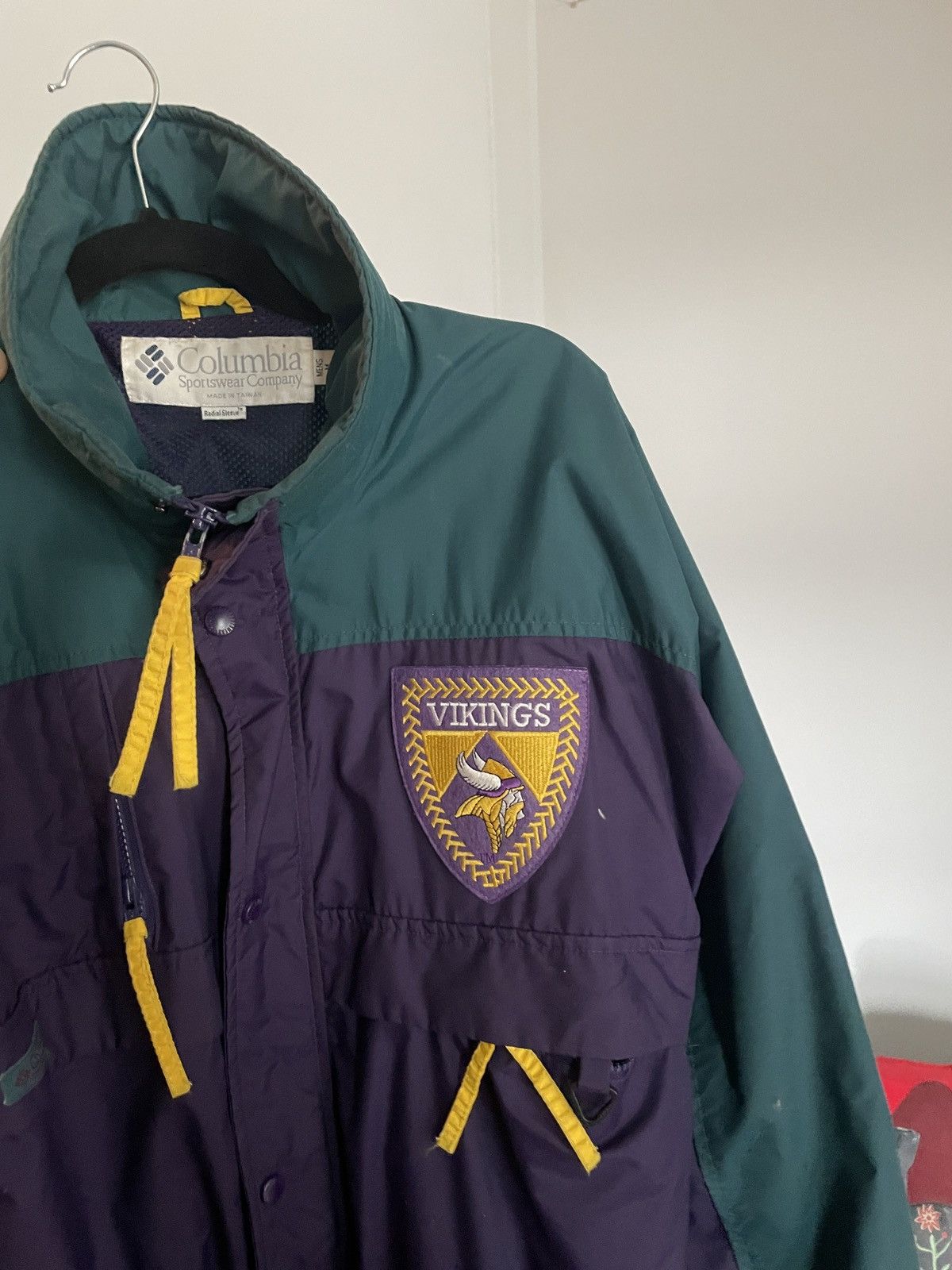 Columbia Vintage Columbia Vikings NFL Coaches Club Windbreaker Jacket Size US M / EU 48-50 / 2 - 1 Thumbnail