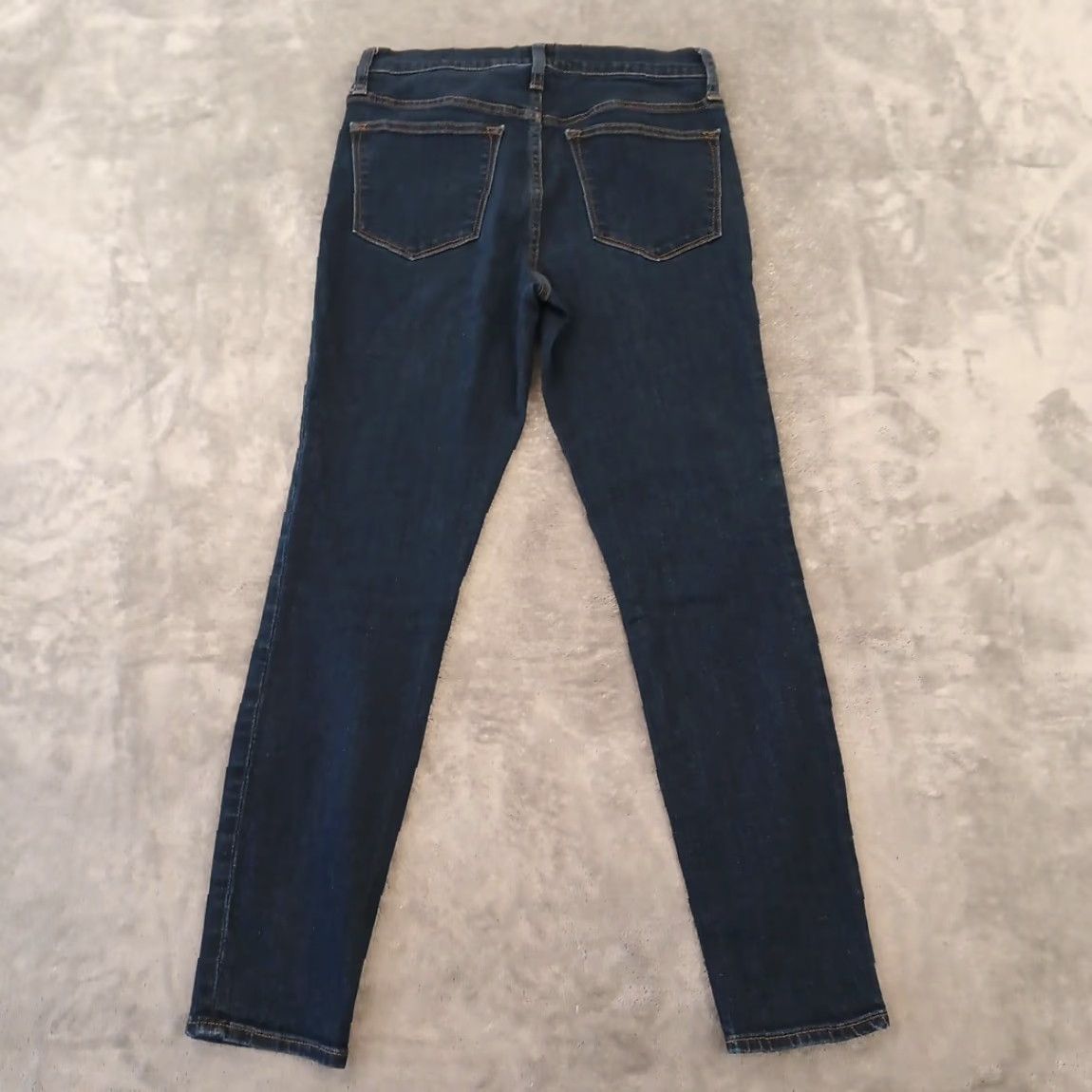 J.Crew J.Crew Jeans Skinny Womens Size 27 Blue Dark Wash Mid Rise 27 In Inseam 27 5-Pocket Denim Cotton Blend Regular Waist 28 in XS? Size 27" / US 4 / IT 40 - 2 Thumbnail