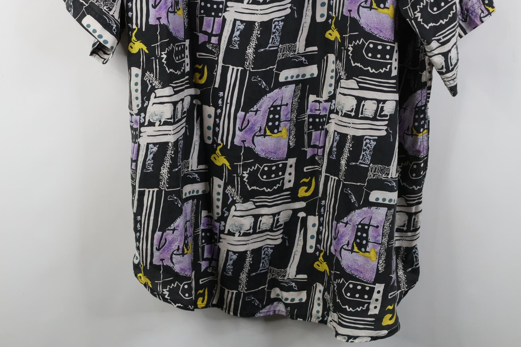 Vintage Vintage 90s Streetwear Short Sleeve Collared Button Shirt Size US L / EU 52-54 / 3 - 10 Thumbnail