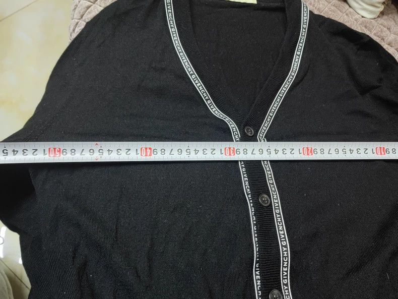 Givenchy Givenchy Black Letter Cardigan, Size XL Size US XL / EU 56 / 4 - 6 Thumbnail