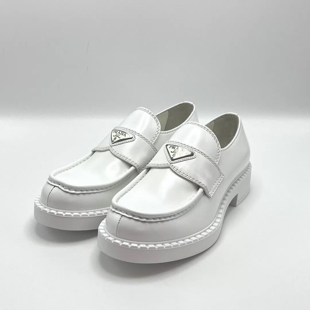 Prada PRADA 40 Casual Sneakers w/ Auth Card Size US 9.5 / IT 39.5 - 1 Thumbnail
