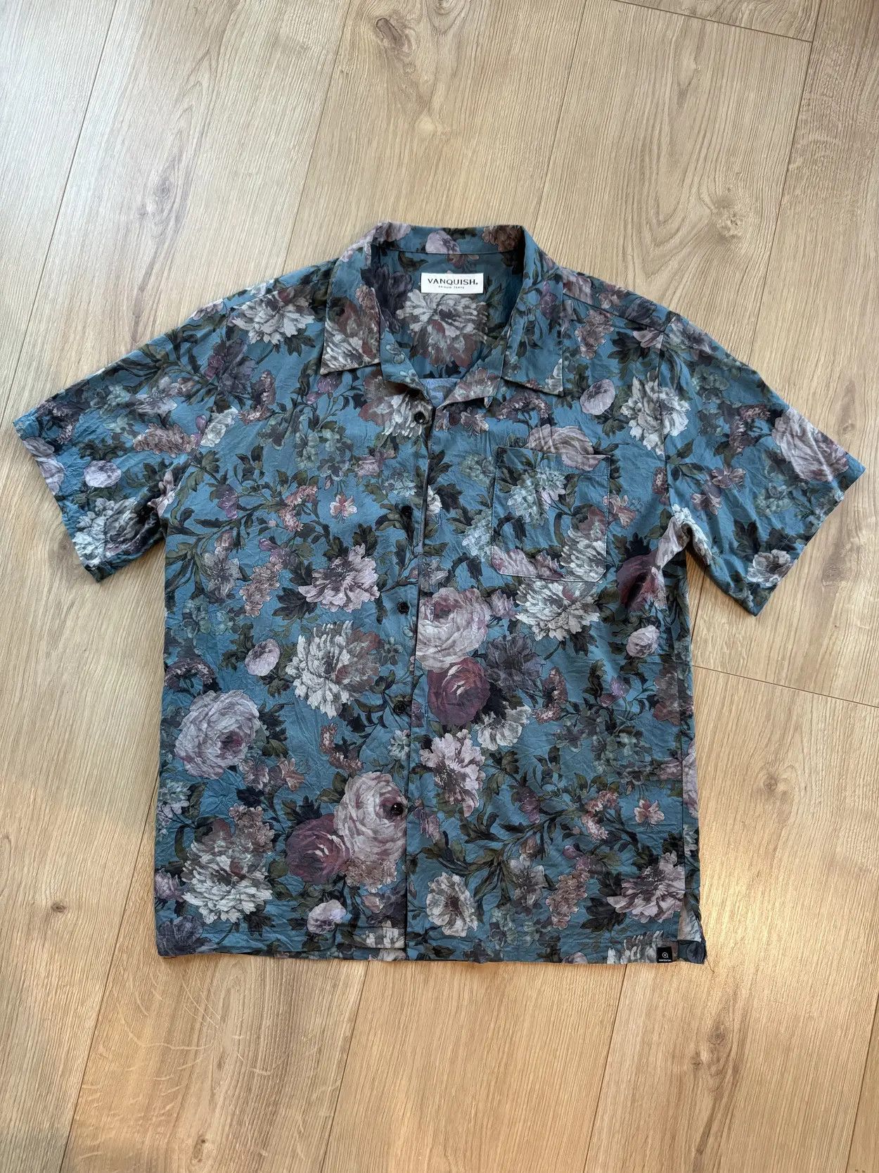 Vanquish Vanquish Japan Antique Flower Open Collar Shirt size M Size US M / EU 48-50 / 2 - 1 Thumbnail