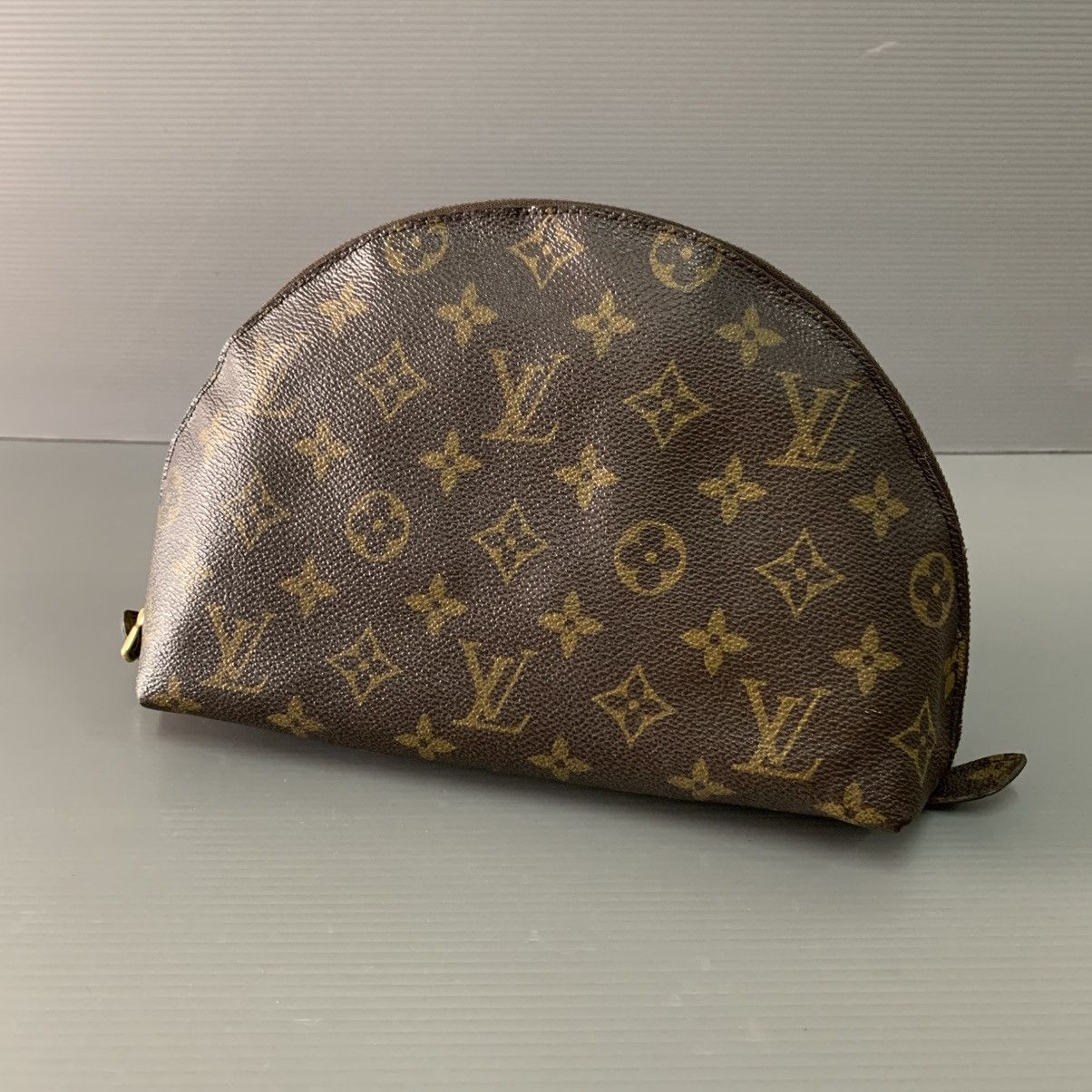 Louis Vuitton Louis Vuitton Makeup Clutch Bag Size ONE SIZE - 1 Thumbnail