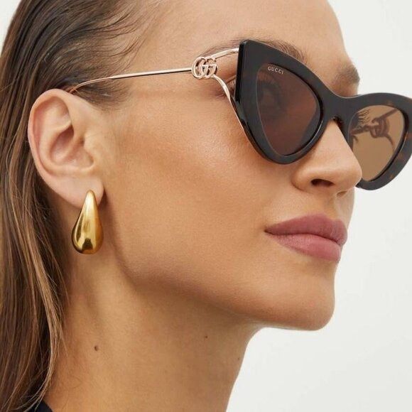 Gucci Gucci GG1565S 003 Sunglasses Shiny Ivory/Gold Cat Eye Frame Size ONE SIZE - 3 Thumbnail