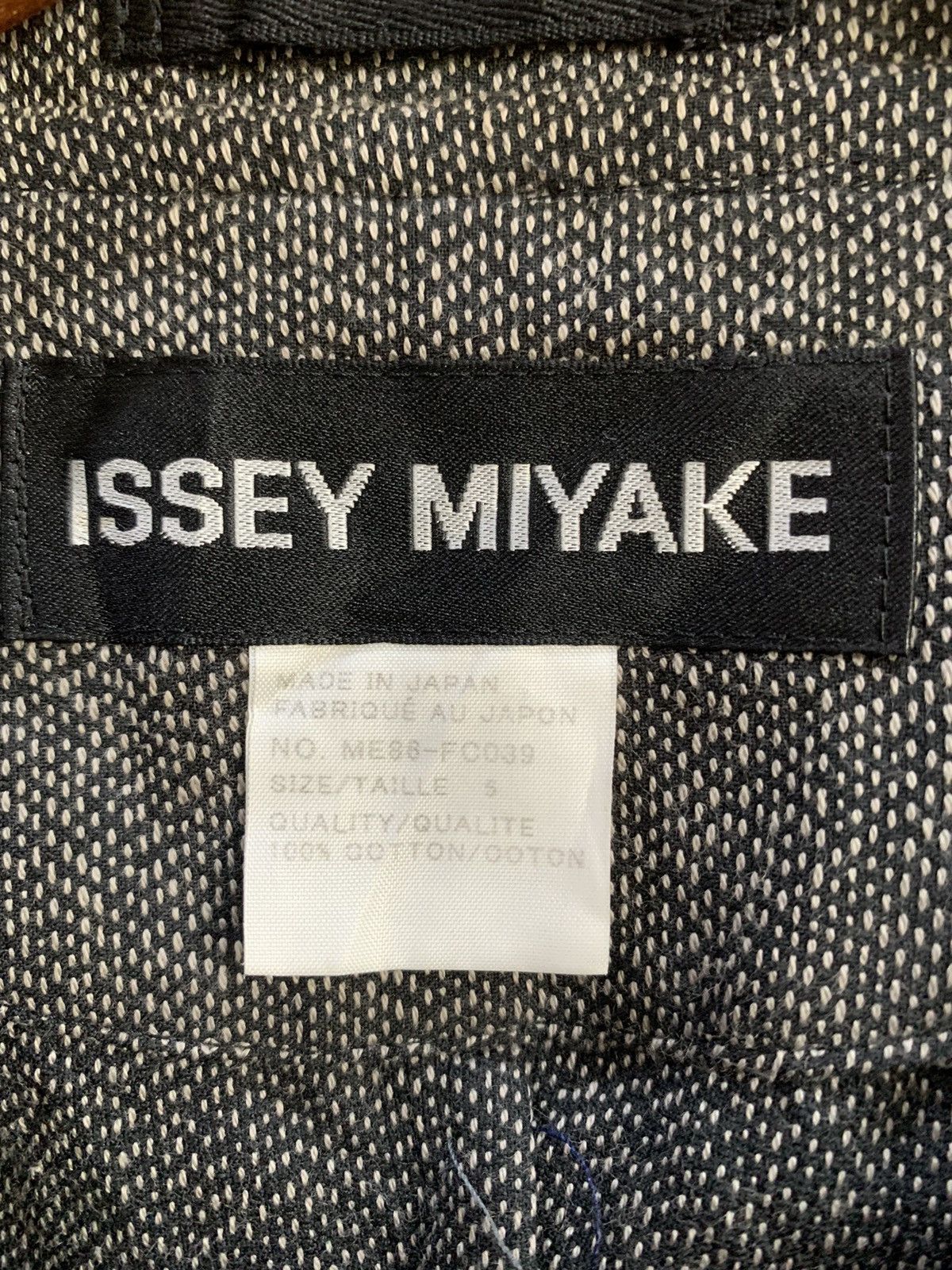 Issey Miyake × Japanese Brand issey miyake men embroidery jacket Size US L / EU 52-54 / 3 - 8 Thumbnail