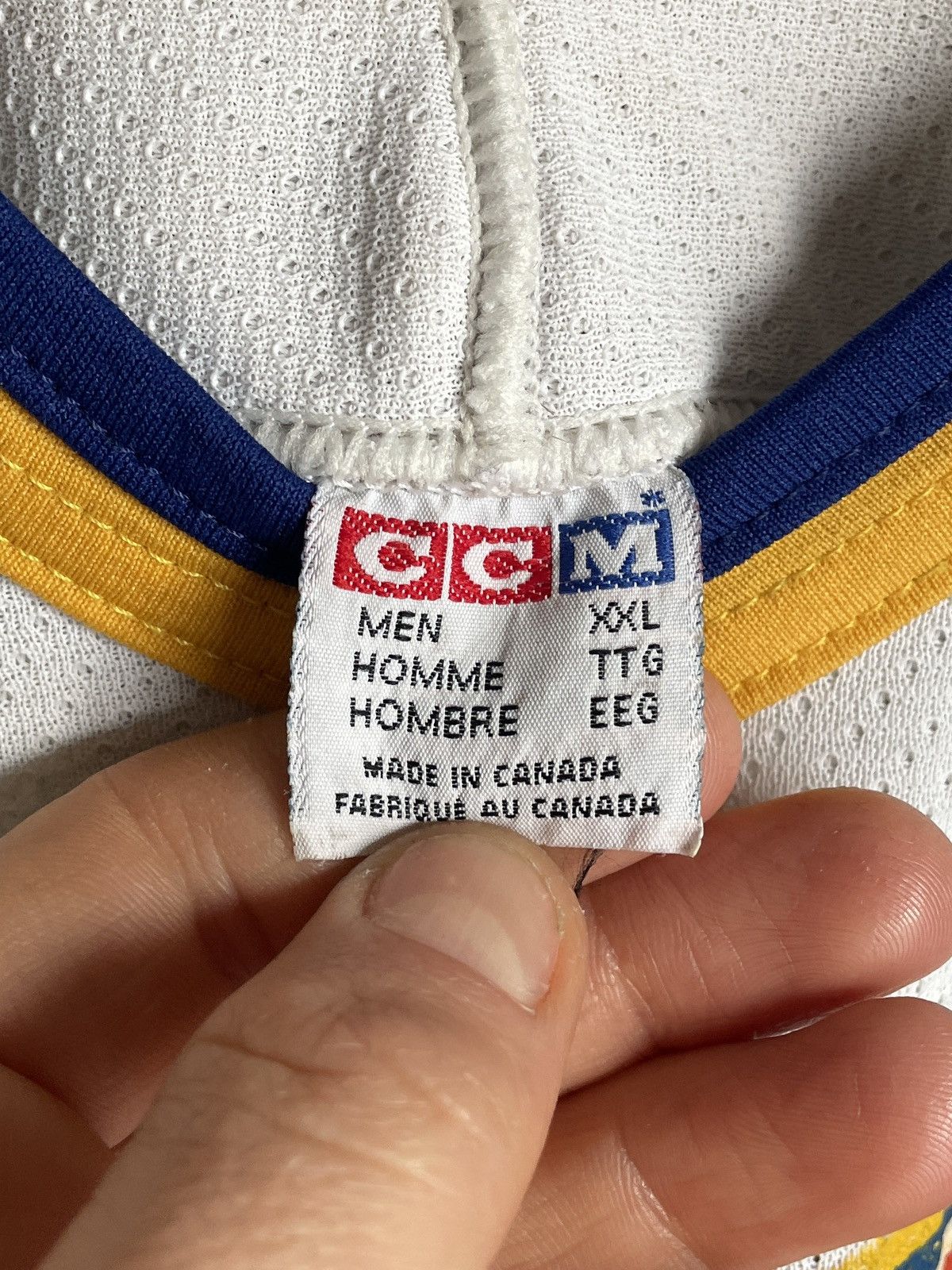 Ccm VINTAGE CALGARY FLAMES ICE HOCKEY JERSEY CCM SIZE XXL ADULT Size US XXL / EU 58 / 5 - 9 Thumbnail
