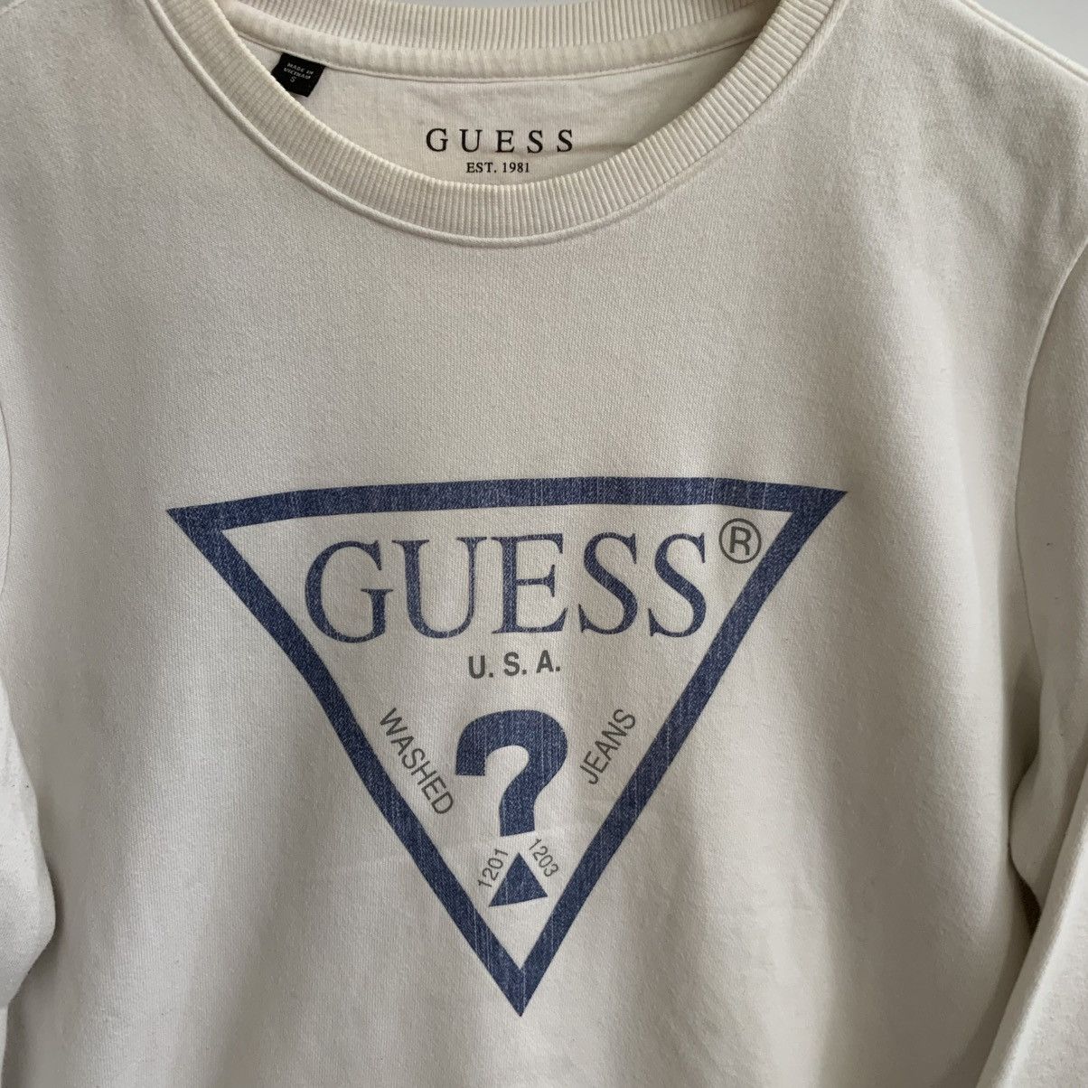 Guess × Vintage Vintage Guess Sweatshirt Small size Size US S / EU 44-46 / 1 - 4 Thumbnail