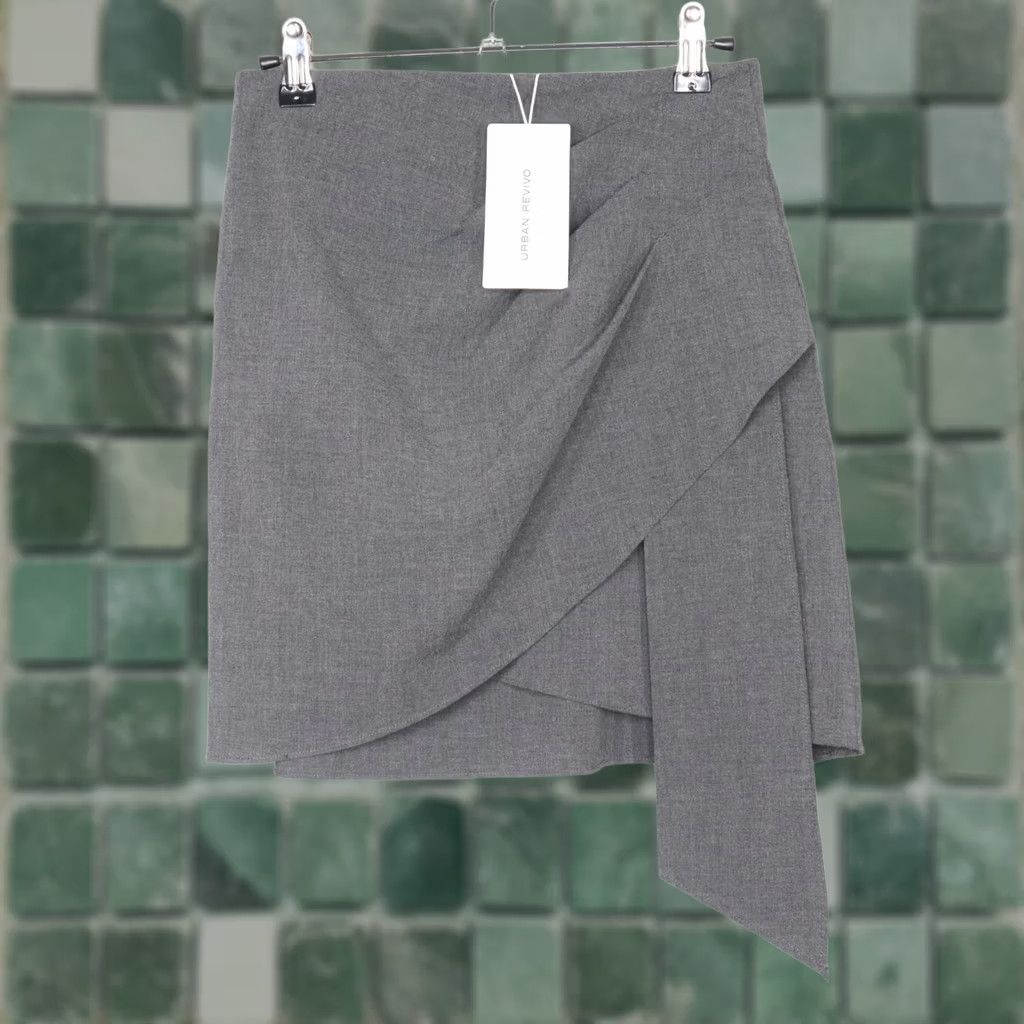 Vintage Urban Revivo Skirt Womens Size 2 Gray A-Line Pleated Office NWT Mini Short Zip City Business Casual Party/Cocktail Workwear Womens Size 26" / US 2 / IT 38 - 1 Thumbnail