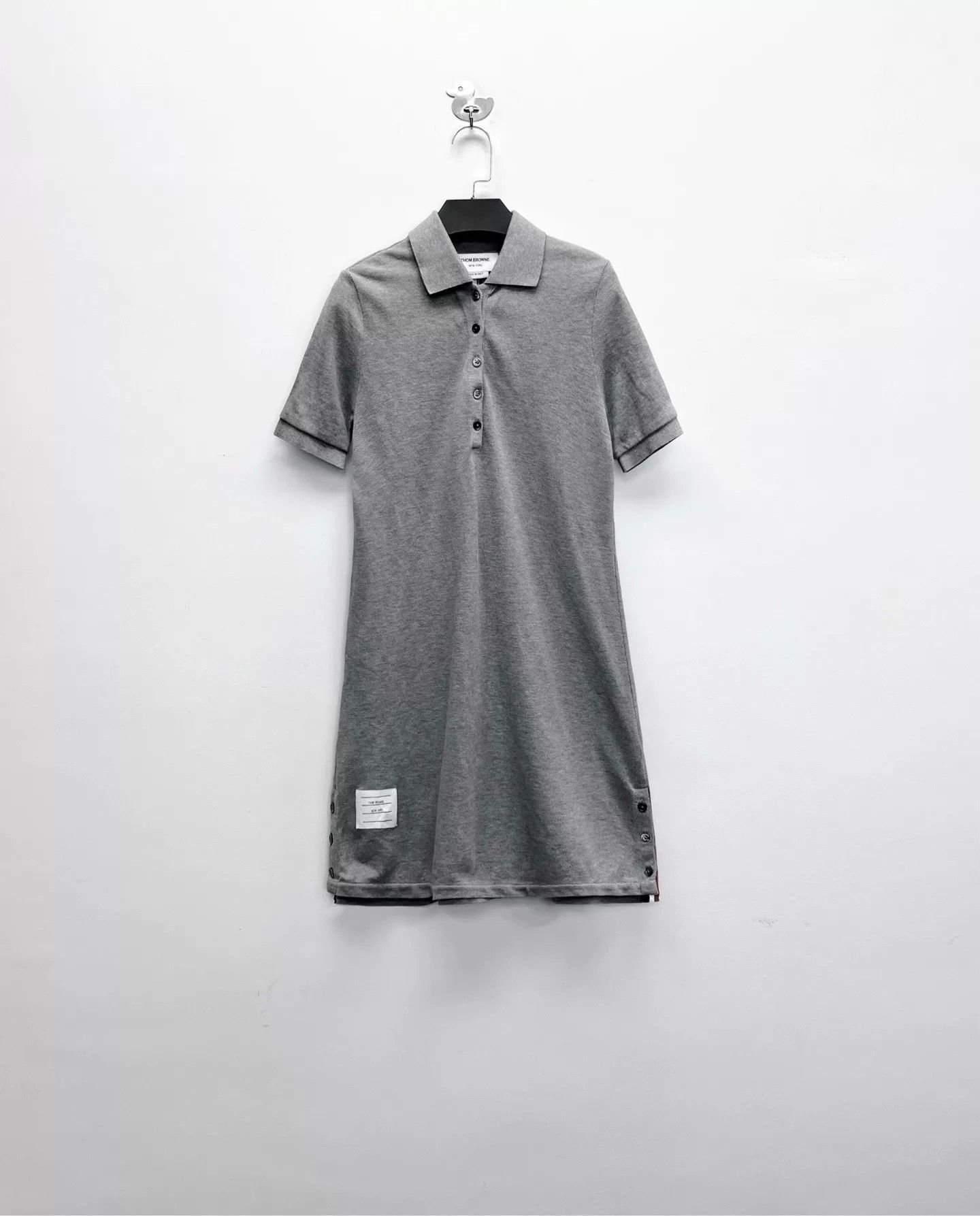 Thom Browne Thom Browne Gray Back Stripe Polo Dress Size S / US 4 / IT 40 - 1 Thumbnail