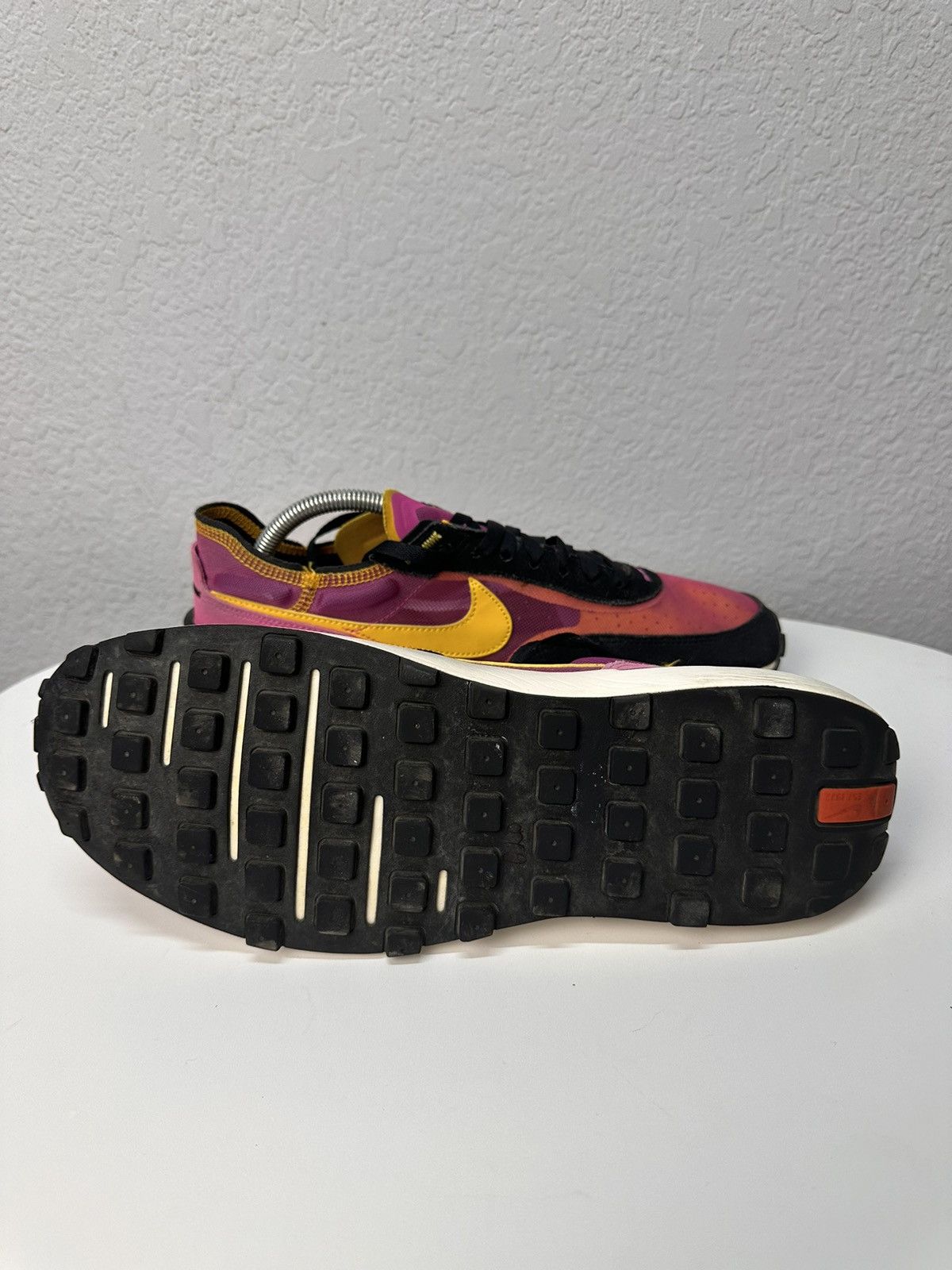 Nike Nike Waffle One Active Fuchsia Men’s Size 10.5 Gold Black Size US 10 / EU 43 - 8 Thumbnail