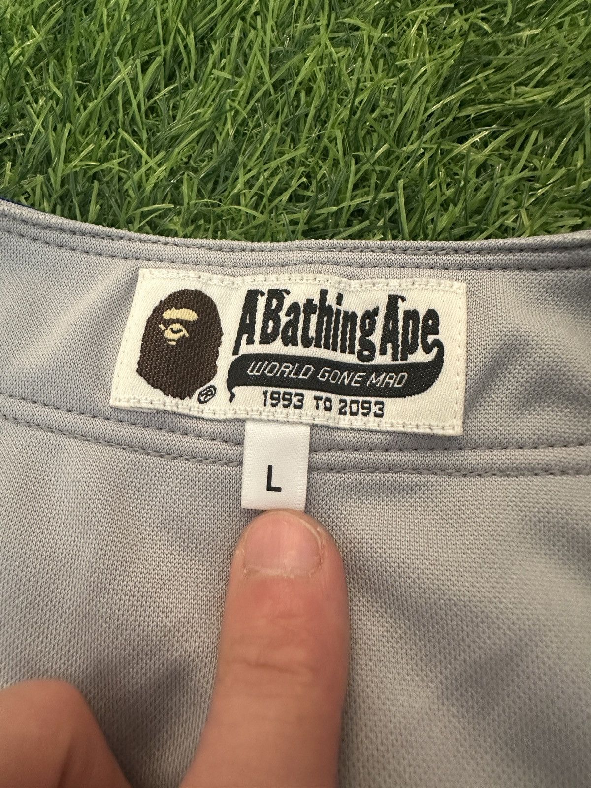 Bape Bape majestic by a bathing ape baseball jersey size large Size US L / EU 52-54 / 3 - 6 Thumbnail