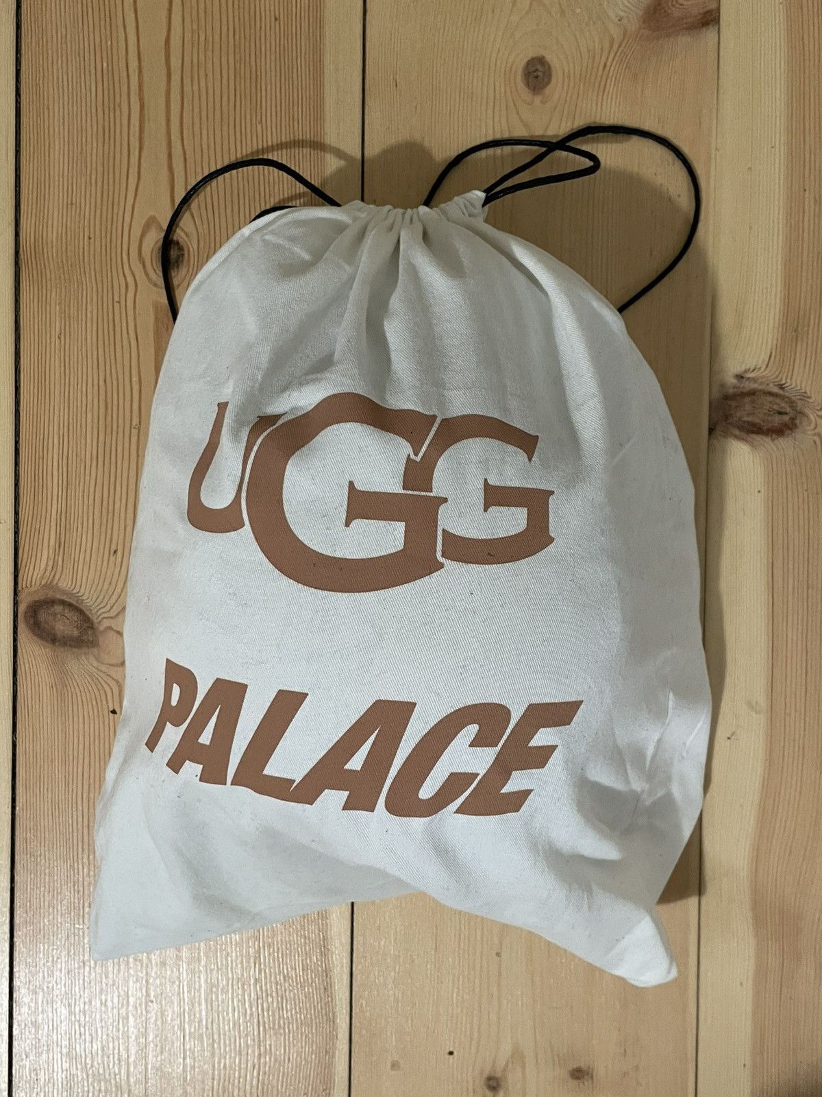 帽子 PALACE x UGG Shearling Bucket Hat Palace x UGG Shearling Bucket Hat Chestnut Men's - FW24 - US