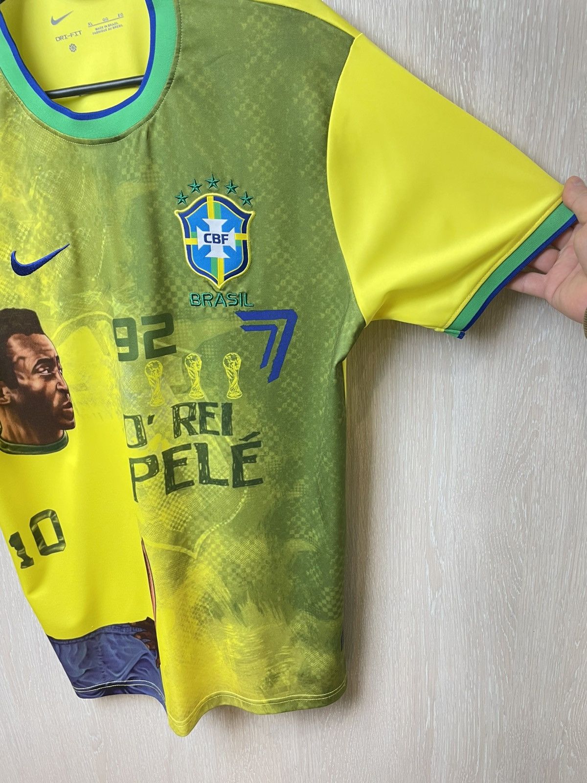 Nike Pele #10 Nike Brasil Jersey Size US XL / EU 56 / 4 - 5 Thumbnail