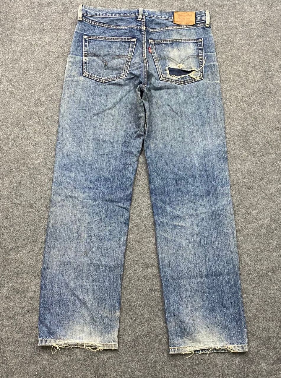 Levi's Vintage 90s Levis 502 Distressed denim Kurt Cobain Style Size US 32 / EU 48 - 2 Thumbnail