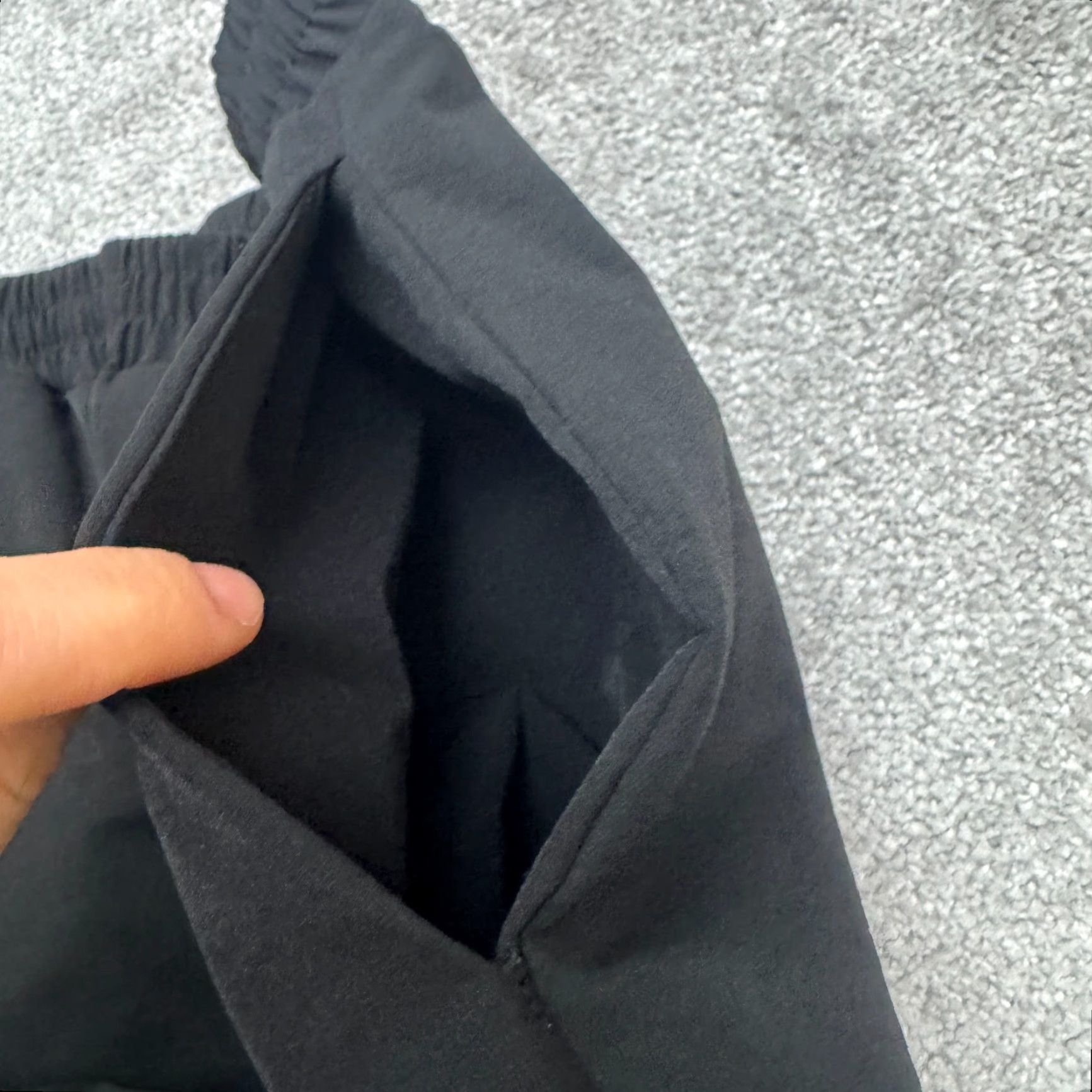 Boohoo Boohoo Man Nylon Casual Shorts Mens Medium Black Elastic Waist Stretch Classic Shirt Size US 31 - 3 Thumbnail