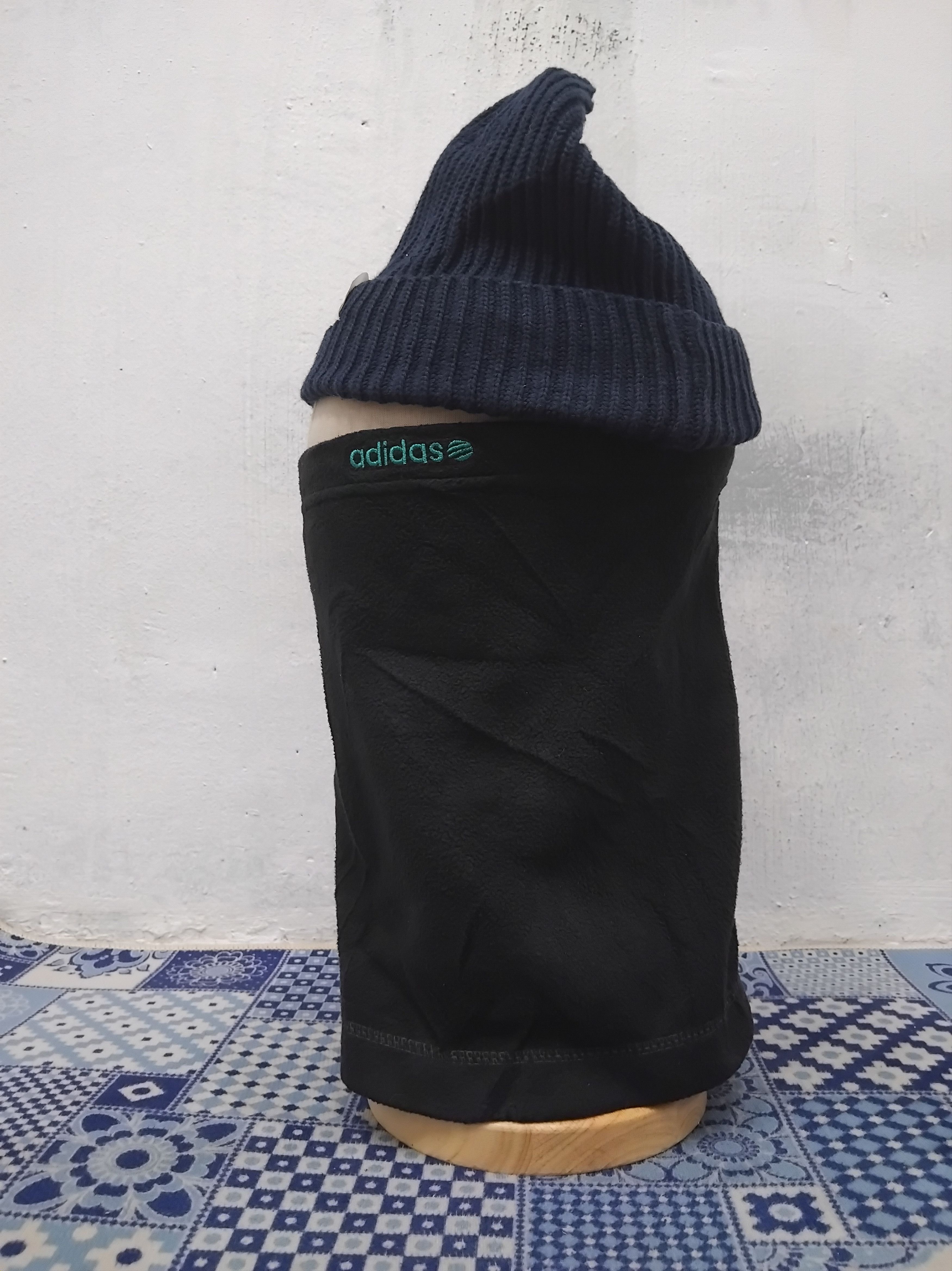 Adidas neo black colour head mask