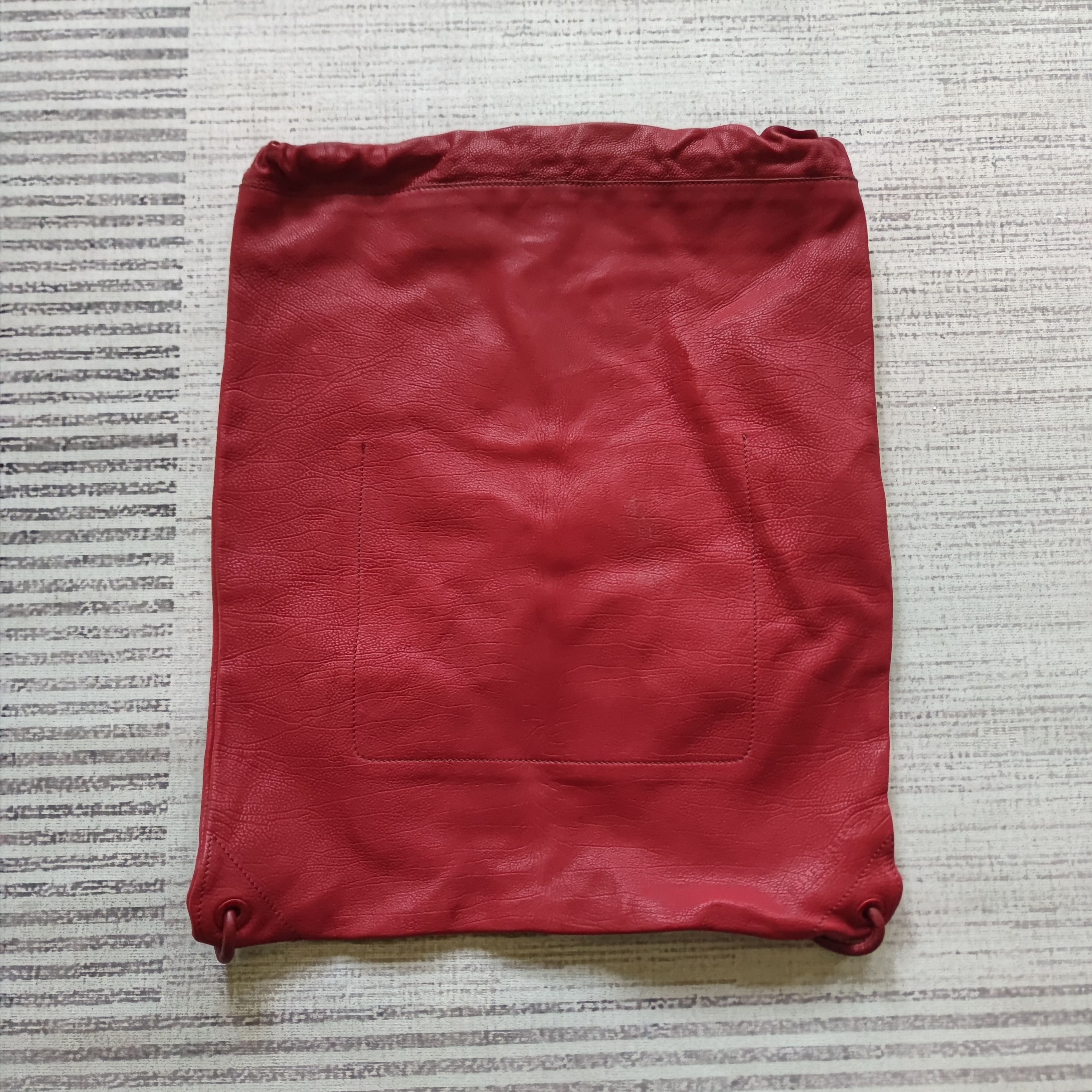 Burberry × Burberry Prorsum AUTHENTIC SS14 BURBERRY RED LEATHER DRAWSTRING BAG Size ONE SIZE - 6 Thumbnail
