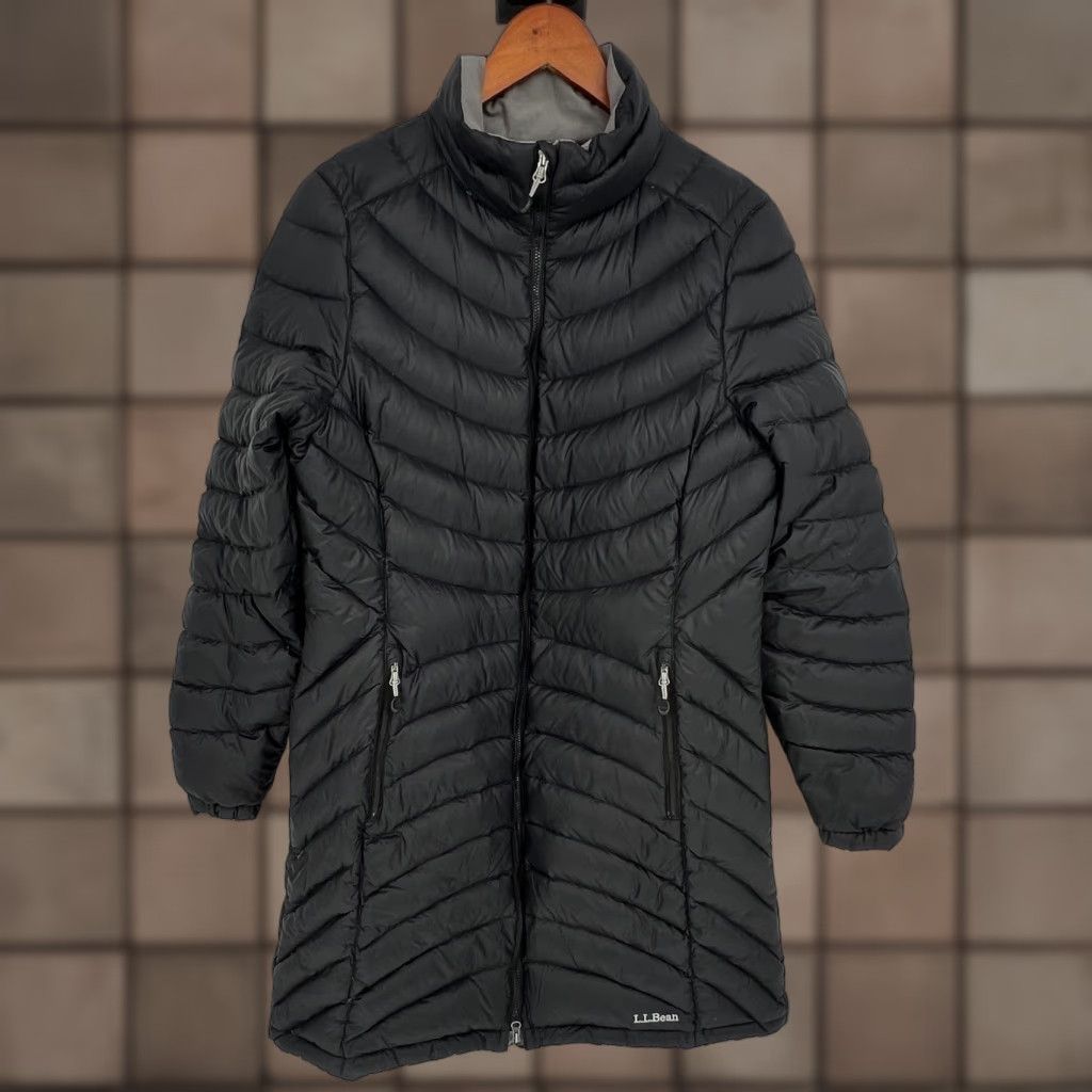 Vintage VINTAGE: No (omit) LL Bean Goose Down Jacket Women’s M Black Ultralight 850 Down Downtek Coat Size M / US 6-8 / IT 42-44 - 1 Thumbnail