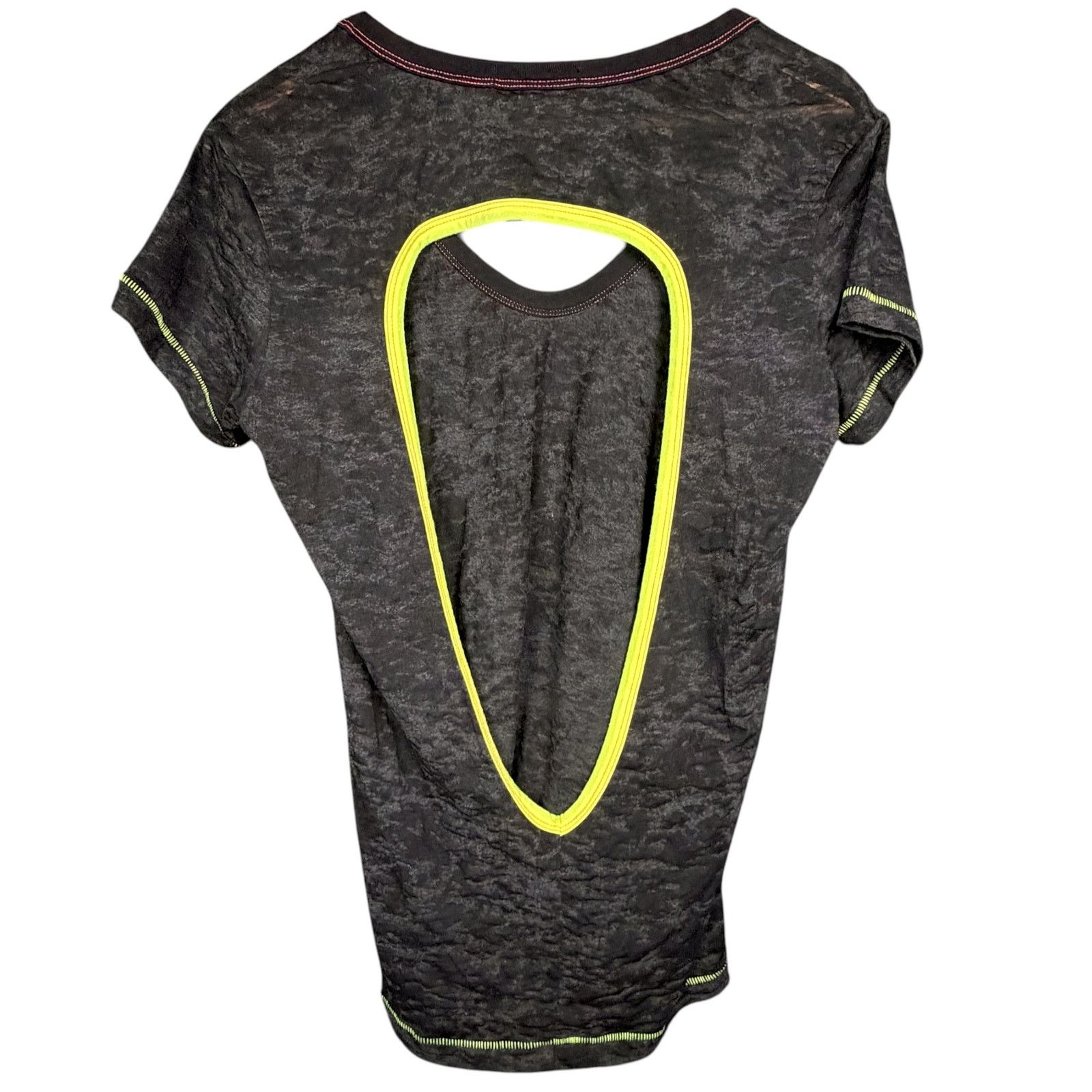 Andrew Christian Andrew Christian Men's Small Short Sleeve Open Back V Neck T Size US S / EU 44-46 / 1 - 2 Thumbnail