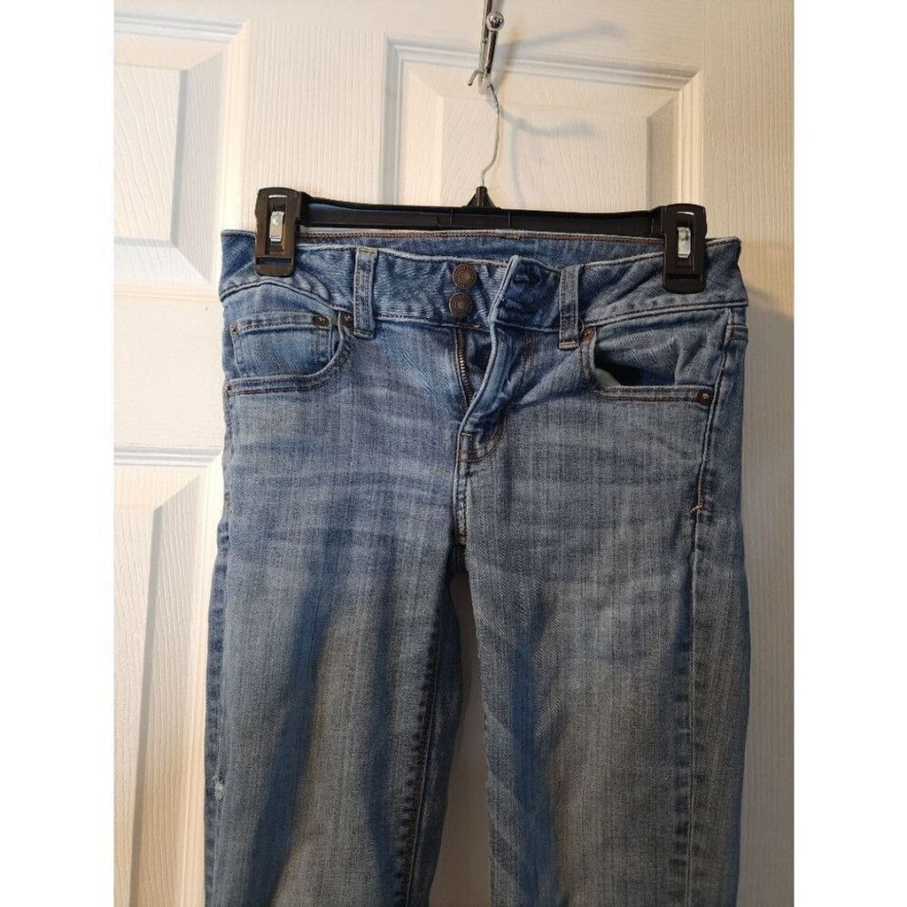 American Eagle Outfitters American Eagle Distressed Jeans Size 26" / US 2 / IT 38 - 3 Thumbnail