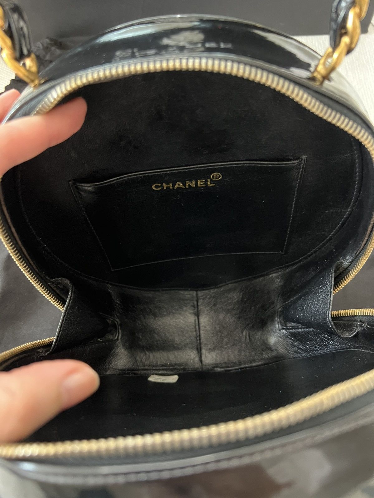 Chanel Chanel Round Vanity Bag patent Size ONE SIZE - 7 Thumbnail