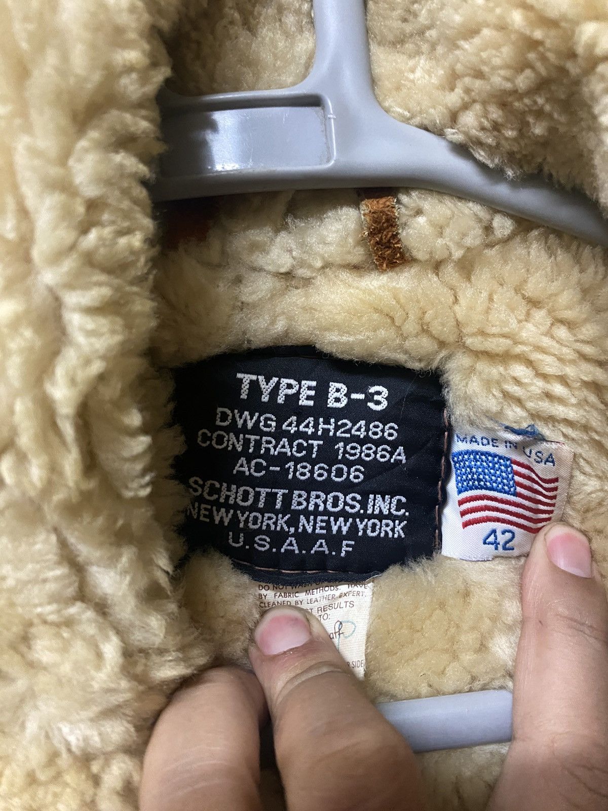 Schott 80s B3 SCHOTT Air Force shearling Flight sheepskin leather Size US M / EU 48-50 / 2 - 8 Thumbnail