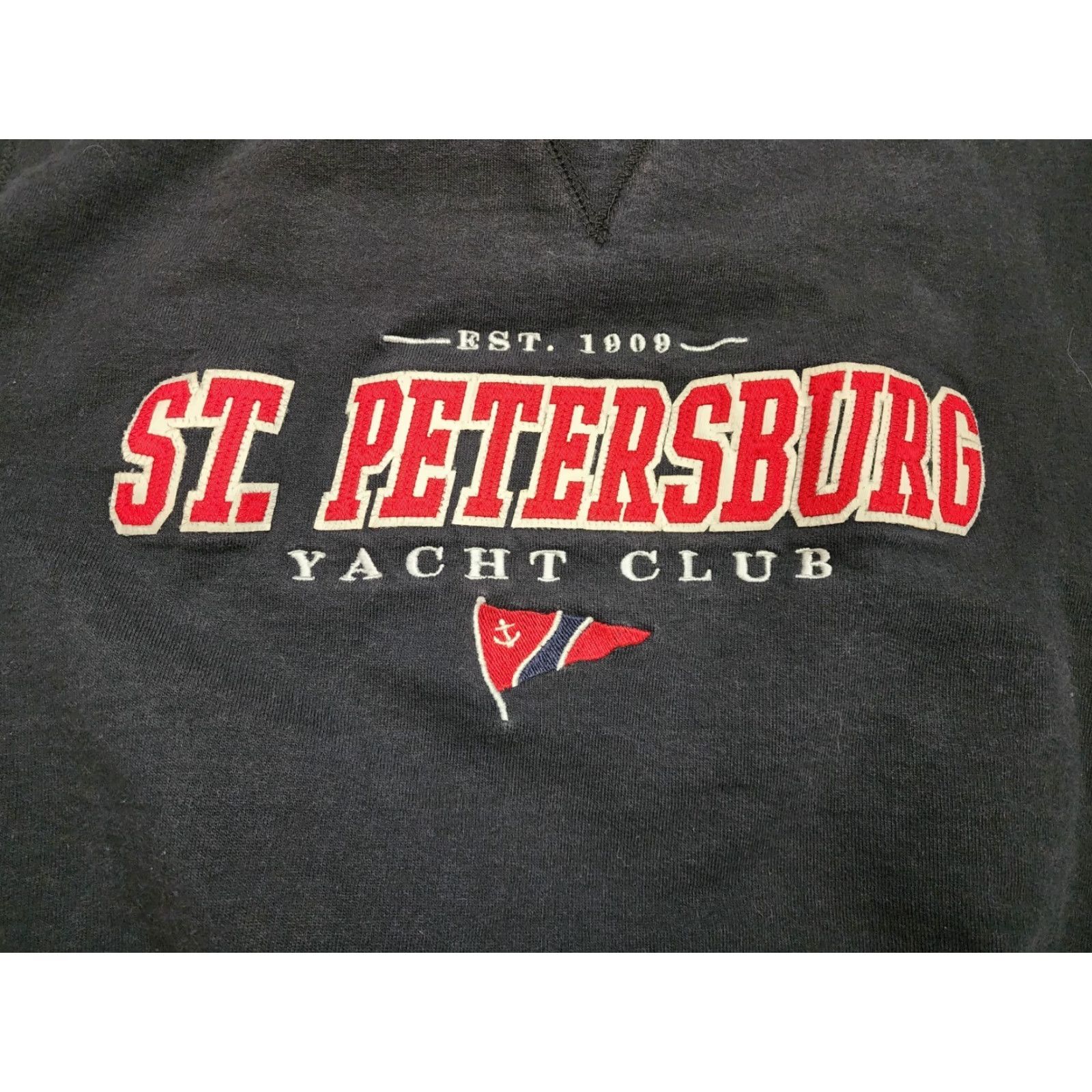 Vintage VINTAGE White River Sweatshirt Shirt Mens S St Petersburg Yacht Club Florida Embroidered Black 80s 90s Size US S / EU 44-46 / 1 - 2 Thumbnail