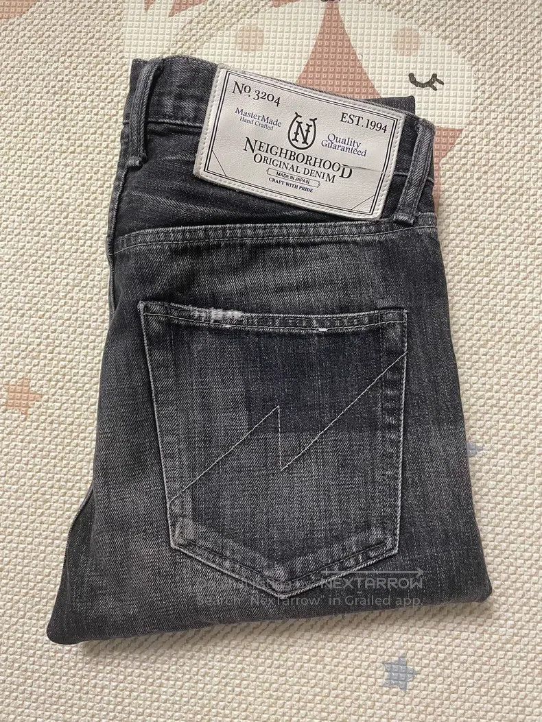 Neighborhood Neighborhood size S Jeans Size US 27 - 3 Thumbnail