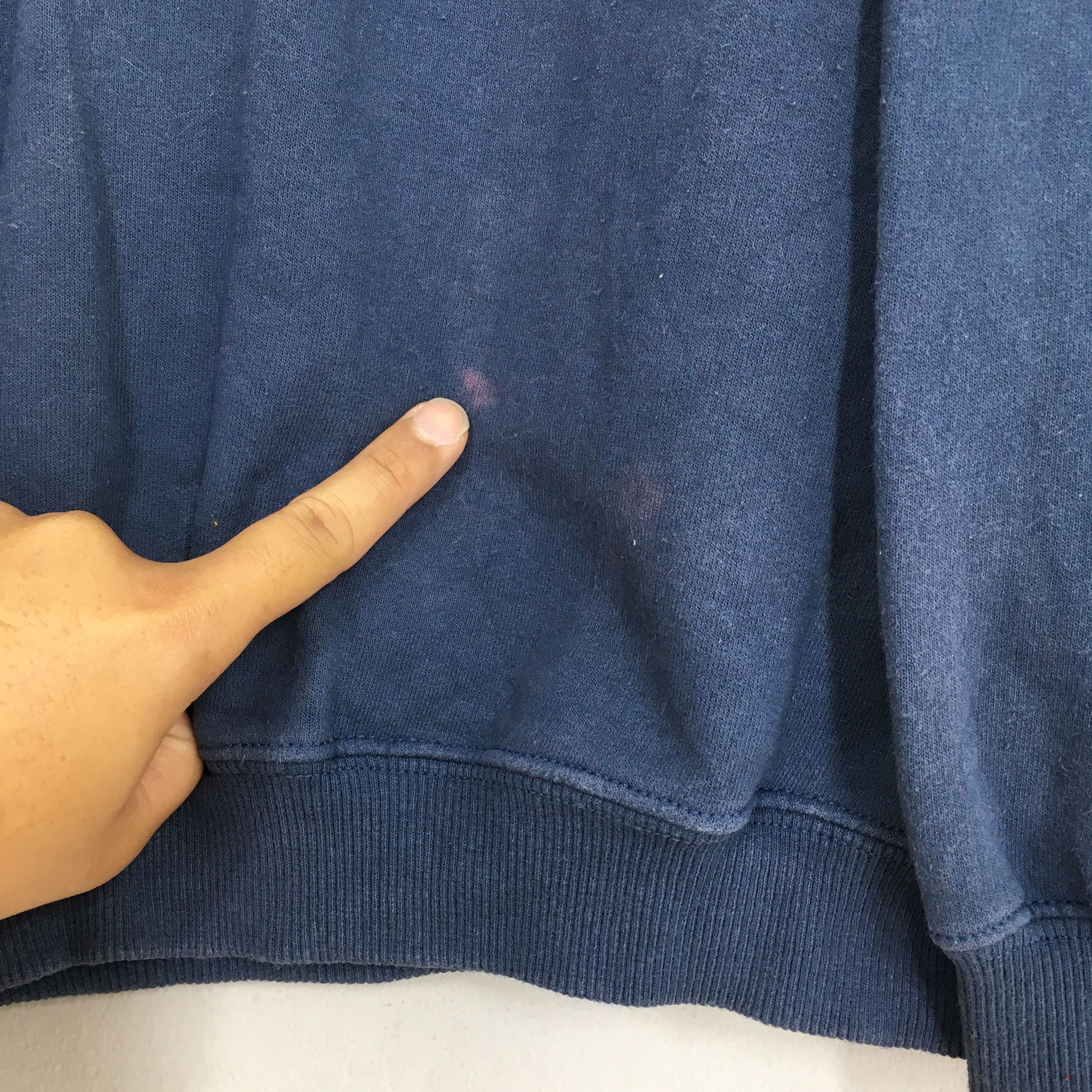 Gildan Vintage 90s Canada Usa Border Blue Sweatshirt Large Size US L / EU 52-54 / 3 - 5 Thumbnail