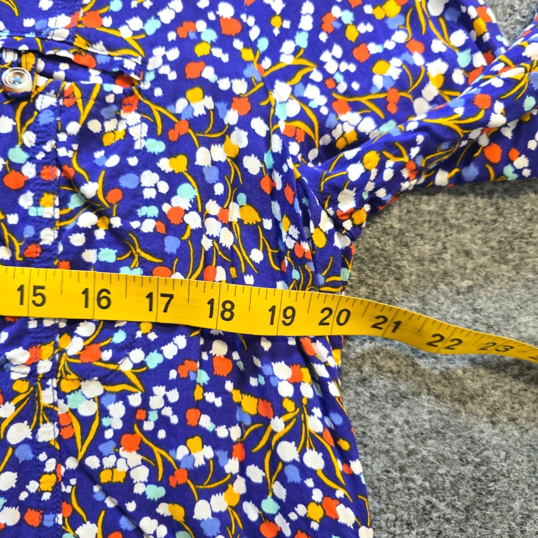 Anthropologie Anthropologie 9 of 52 Conversations Top Women Size 4 Blue Floral Tulip Button Up Shirt Size S / US 4 / IT 40 - 5 Thumbnail