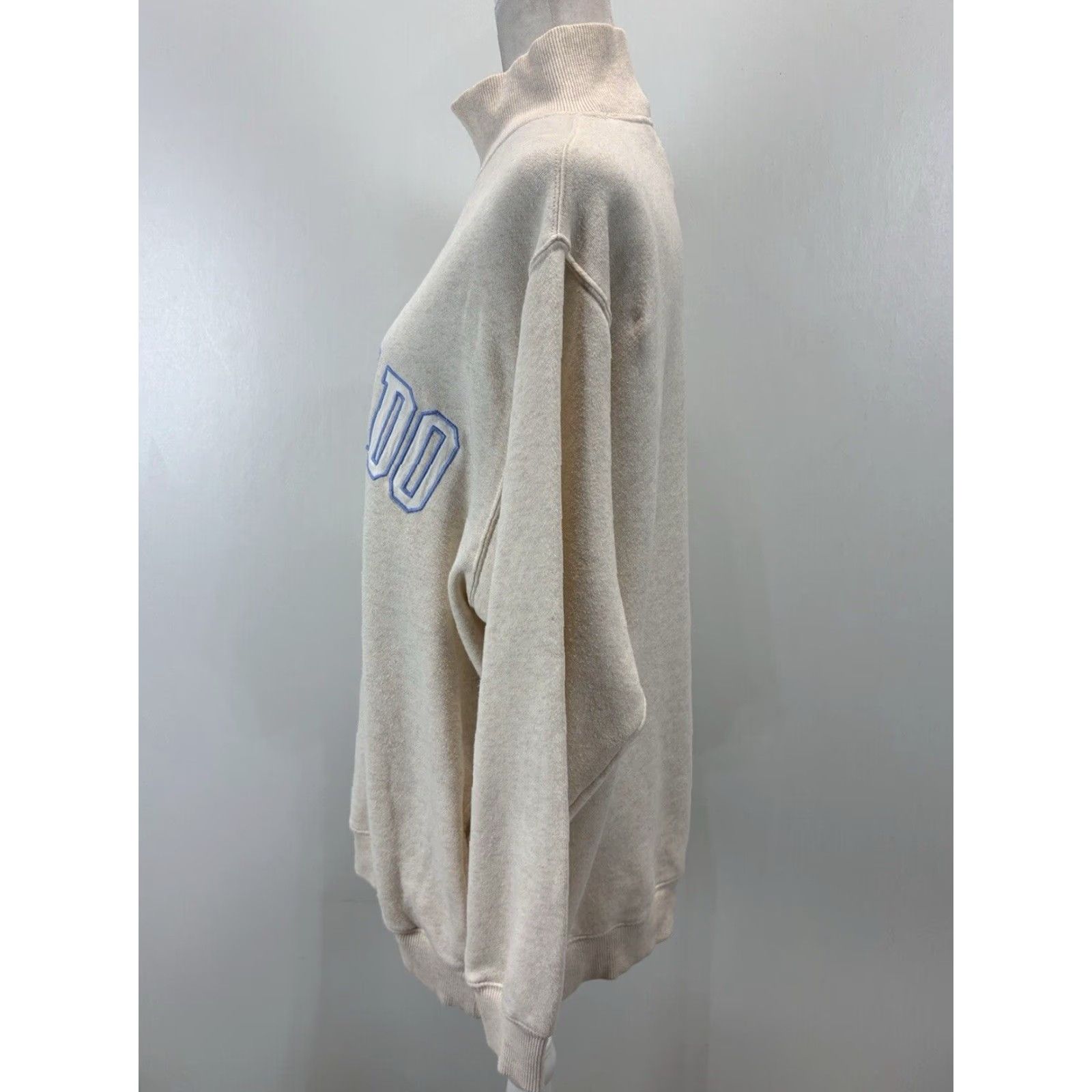 Vintage Aerie Sweatshirt Womens Small Oversized Ivory Pullover with Pockets Size S / US 4 / IT 40 - 2 Thumbnail