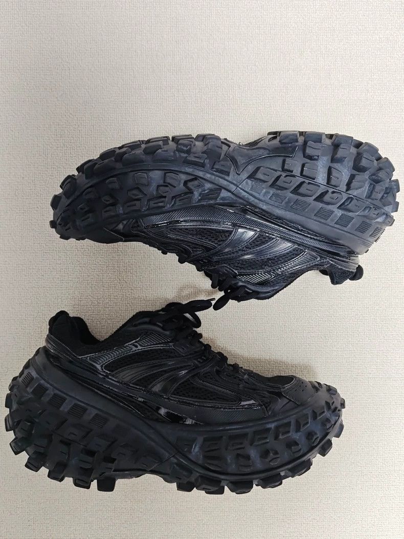 Balenciaga Balenciaga Tyre shoes 2502-Nextarrow Size US 9 / EU 42 - 4 Thumbnail