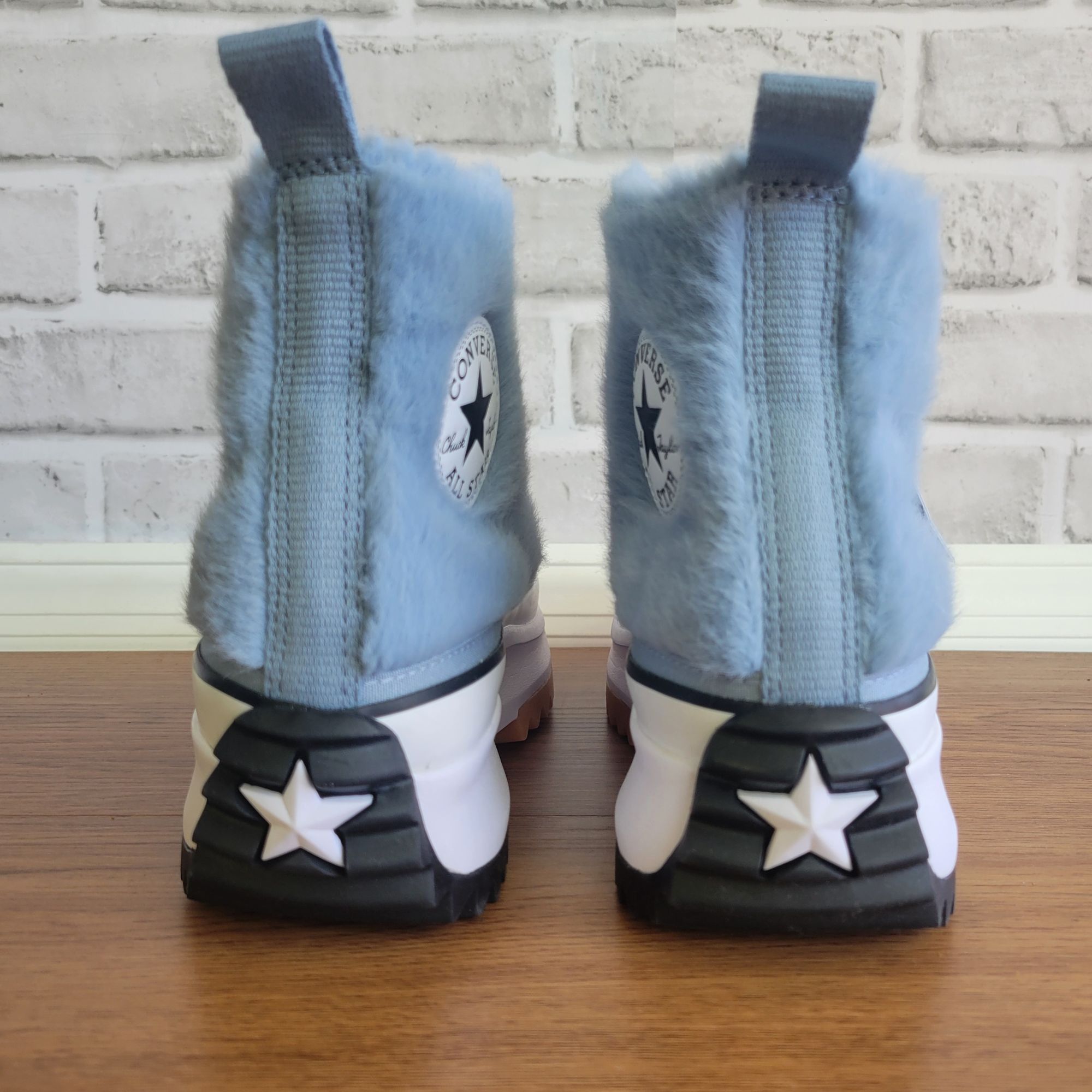 Converse ❤️Converse Run Star Hike Hi Platform Faux Fur 8 Women Shoes Size US 8 / IT 38 - 13 Thumbnail