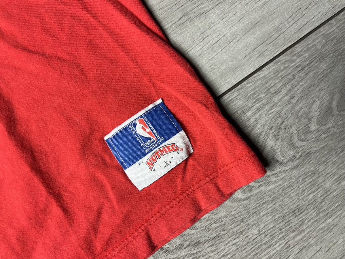 Nutmeg Vintage Nutmeg Chicago Bulls tshirt NBA size Small Size US S / EU 44-46 / 1 - 4 Thumbnail