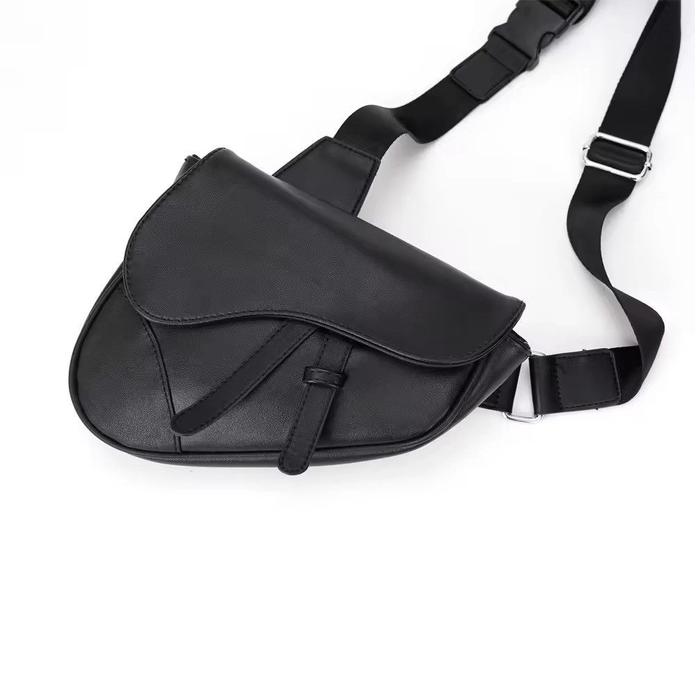 Vintage Casual Utility PU Leather buckle sling bag crossbody bag Size ONE SIZE - 5 Thumbnail