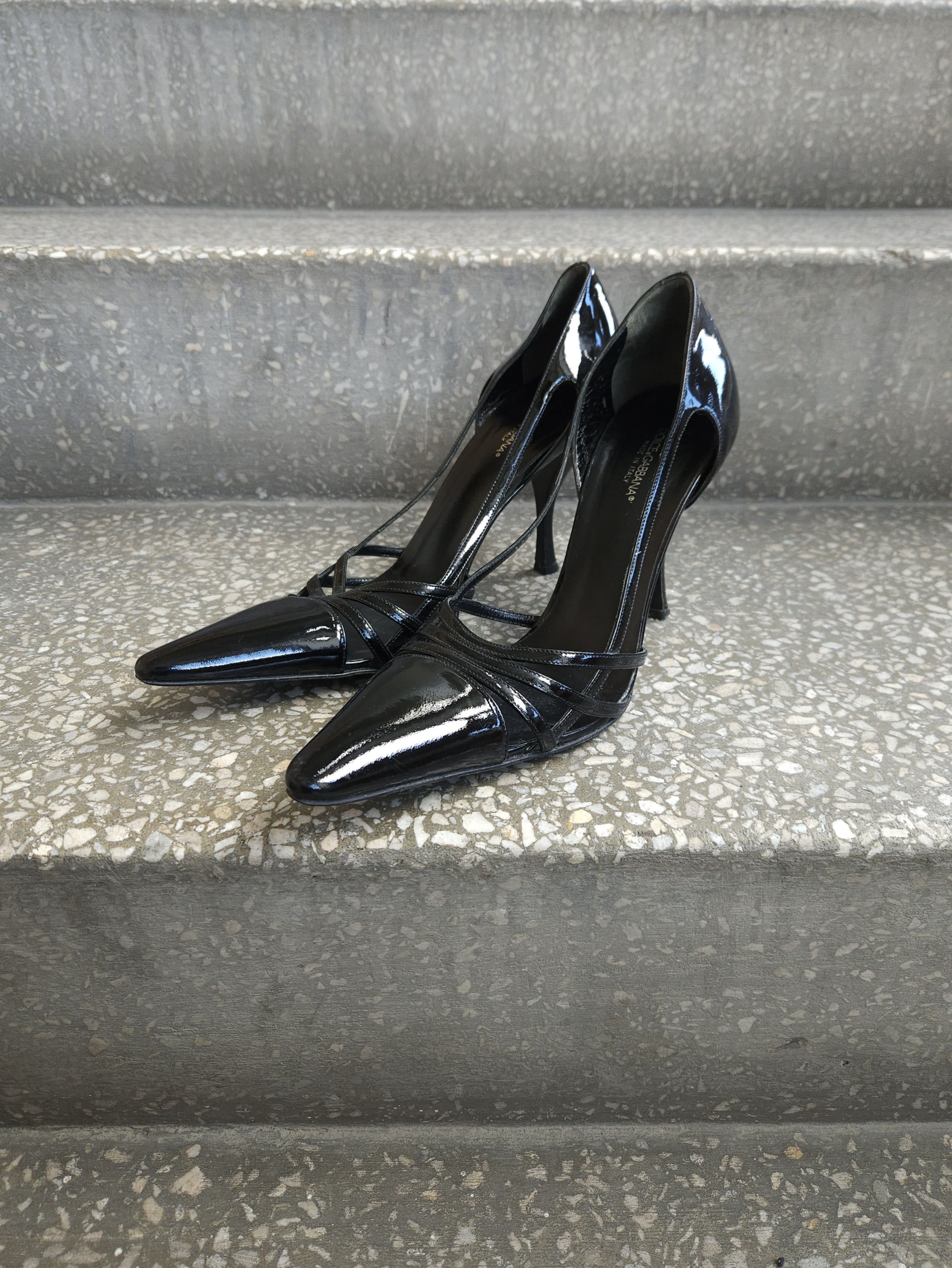 Dolce & Gabbana Dolce gabbana black patent leather pointed toe heels Size US 10 / IT 40 - 2 Thumbnail
