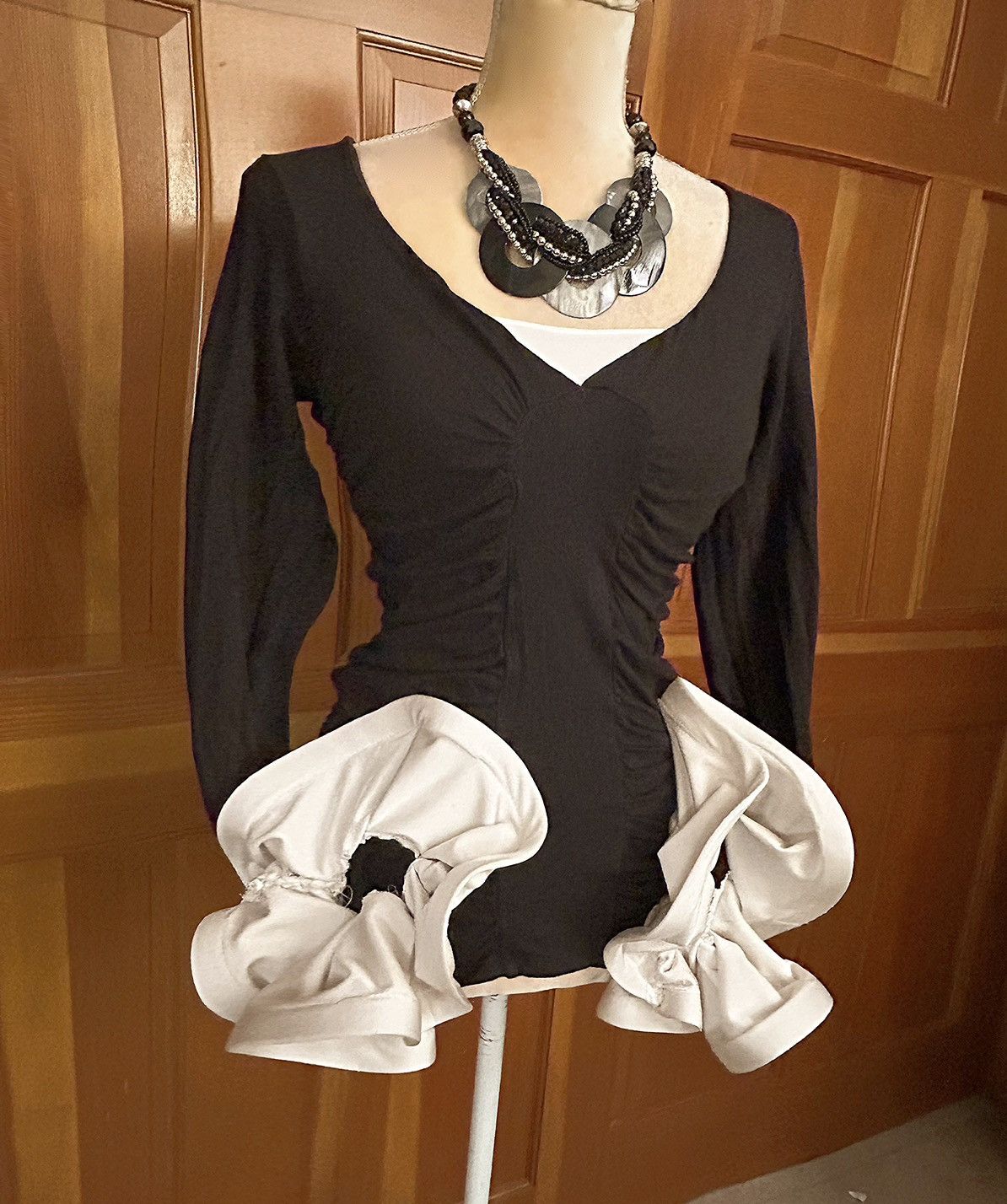 Designer × Vintage Preowned Elevated Two-Tone Bell Cuff -Sleeve Top Size S / US 4 / IT 40 - 4 Thumbnail