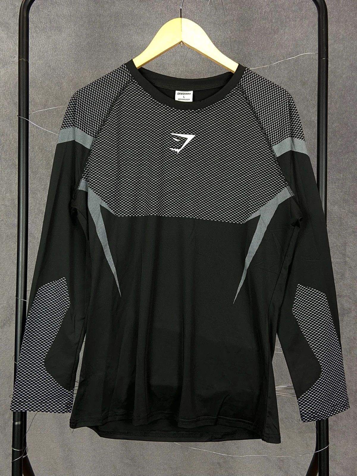 Gymshark Gymshark Black Longsleeve Size L Size US L / EU 52-54 / 3 - 3 Thumbnail