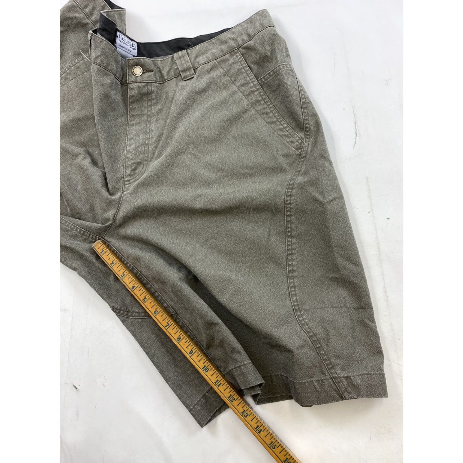 Vintage Columbia Hiking Shorts Mens 41 Green Khaki Outdoor Chino Cotton Casual Outdoor Mens 41 Green Khaki Columbia Shorts Size US 41 - 5 Thumbnail