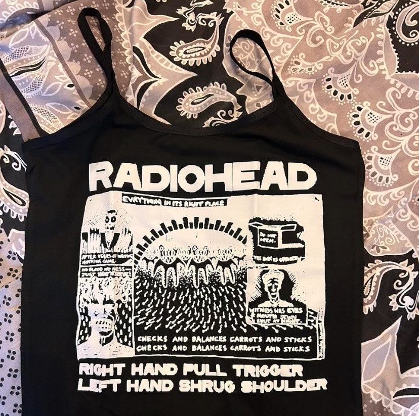 Vintage Radiohead Band Tee Shirt Aesthetic Baby Tee Crop Top Tank Size M / US 6-8 / IT 42-44 - 2 Thumbnail