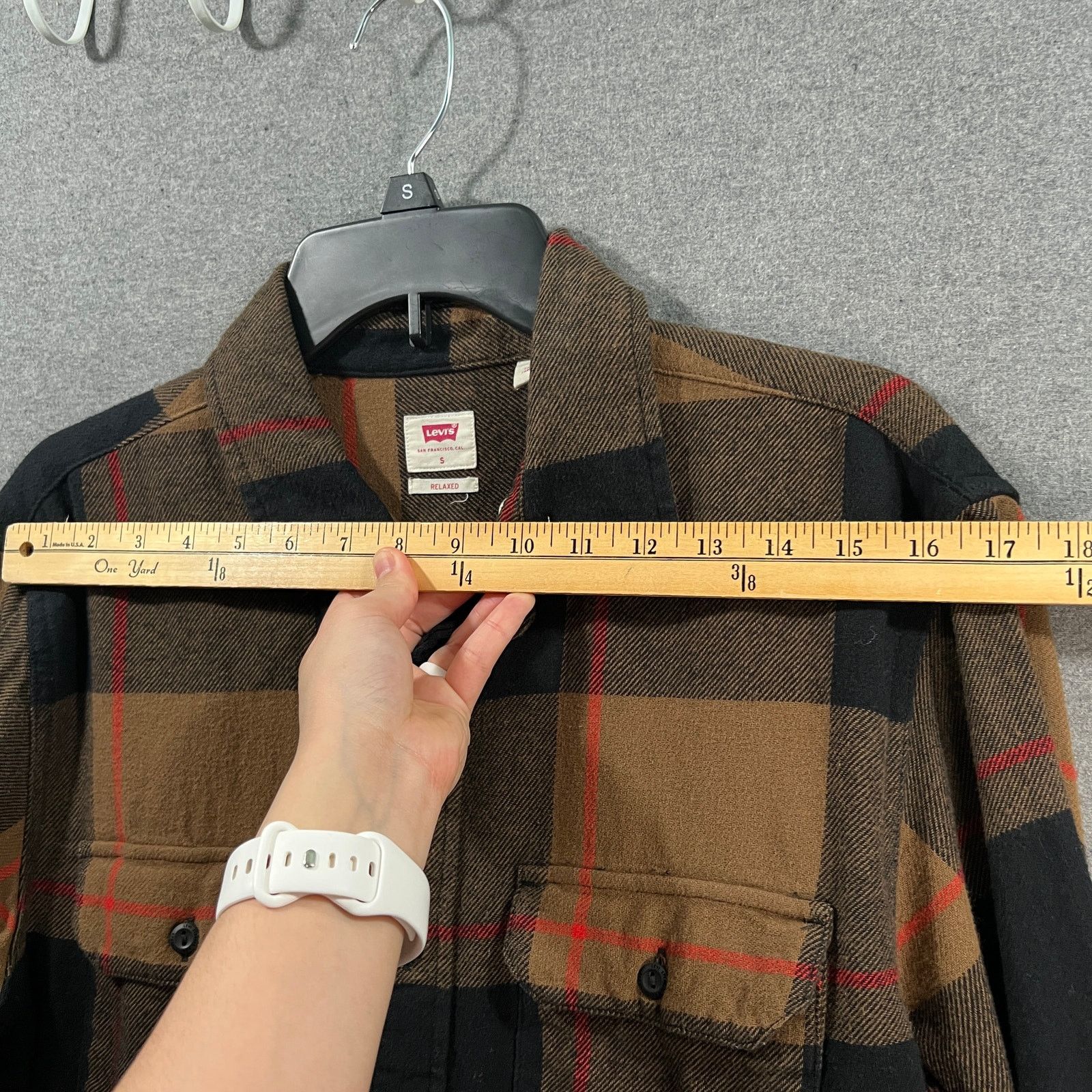 Other Levis Shirt Mens Button Up Relaxed Fit Size S Size US S / EU 44-46 / 1 - 10 Thumbnail
