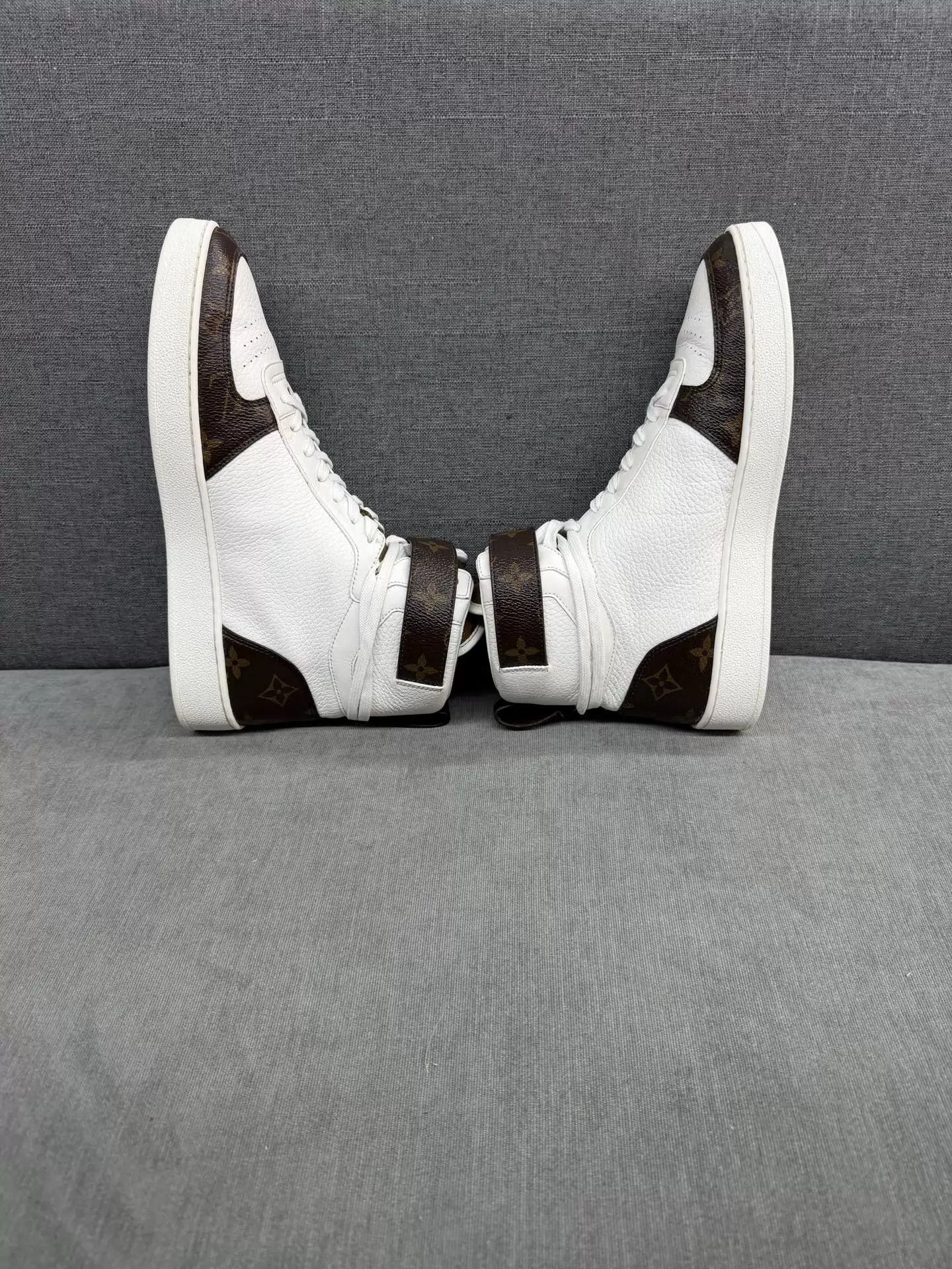 Louis Vuitton LV high-top sneaker white brown color-blocked 38.5 Size US 8 / IT 38 - 4 Thumbnail