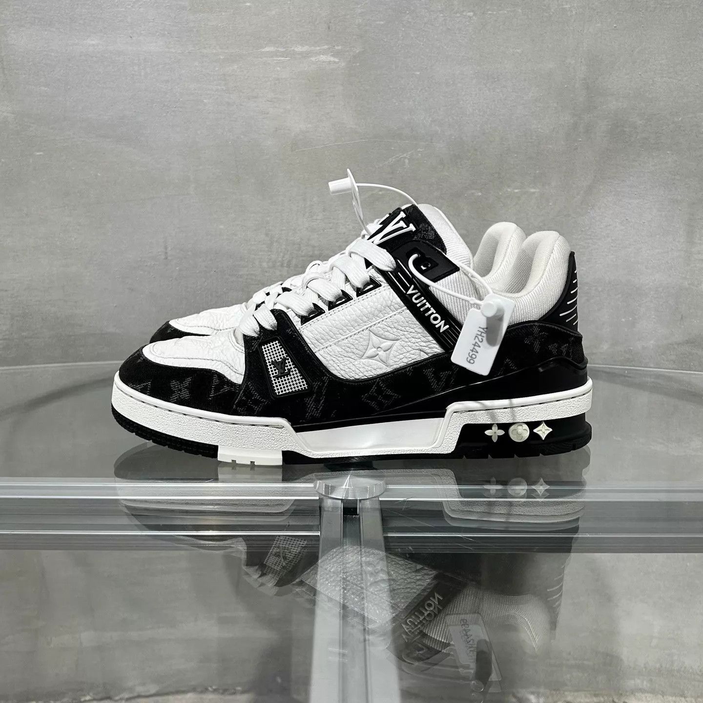 Louis Vuitton LV Trainer Black & White Denim UK6.5/40.5 Size US 7.5 / EU 40-41 - 3 Thumbnail