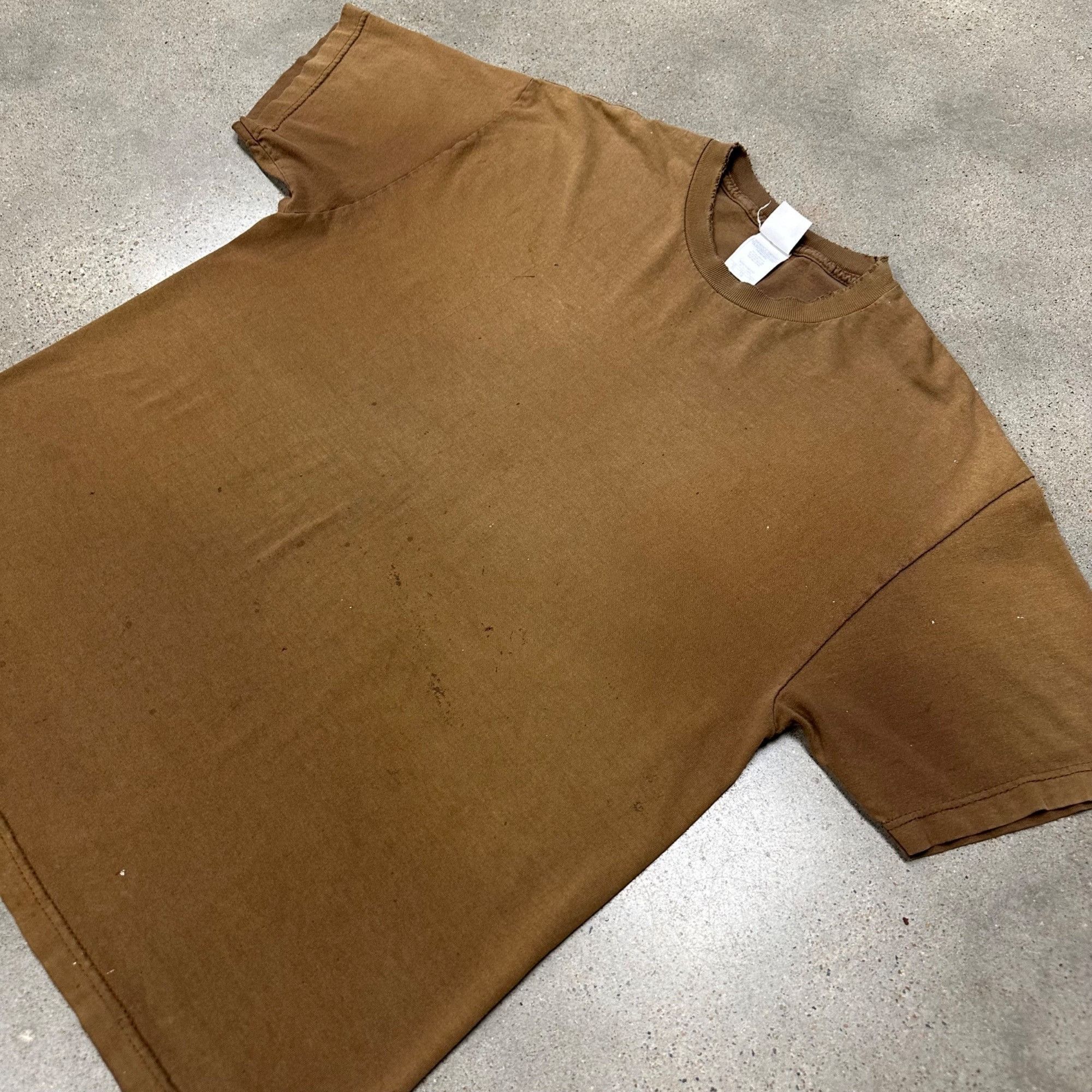Vintage Vintage Tan Blank Original Sun Faded Distressed Shirt Size US XL / EU 56 / 4 - 3 Thumbnail