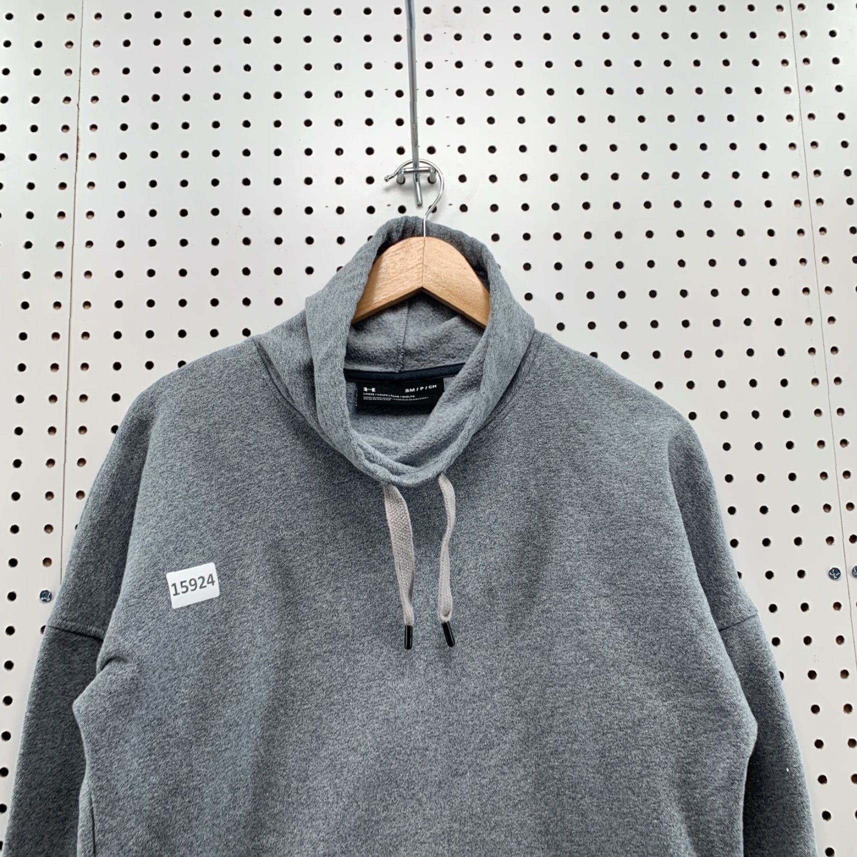 Under Armour Under Armour Sweatshirt Womens Small Loose Long Sleeve Cowl Neck Gray Ladies Size S / US 4 / IT 40 - 5 Thumbnail